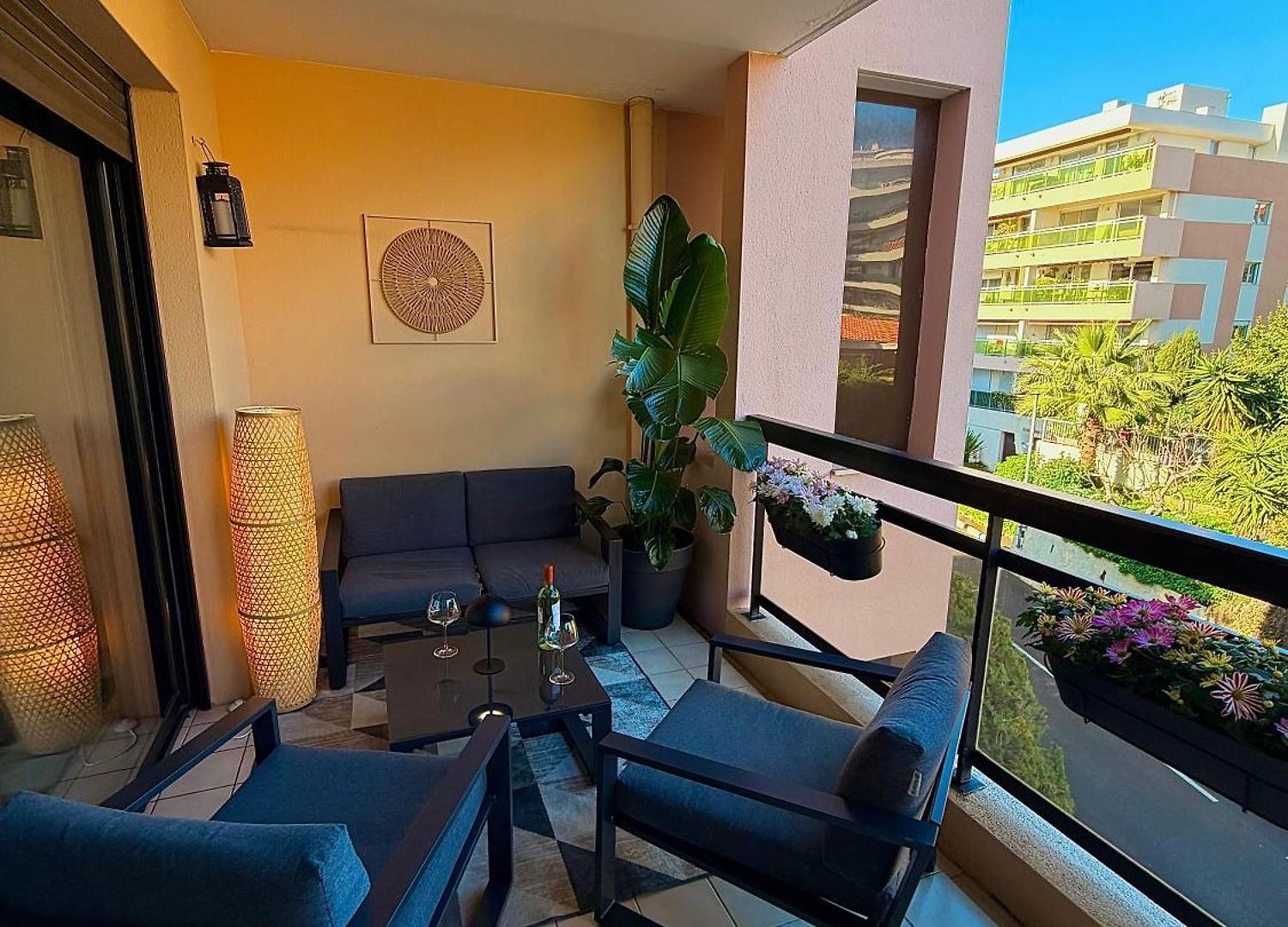 Moderne Climatisé Avec Piscine, Terrasse Et Parking - Proche Promenade Des Appartement *