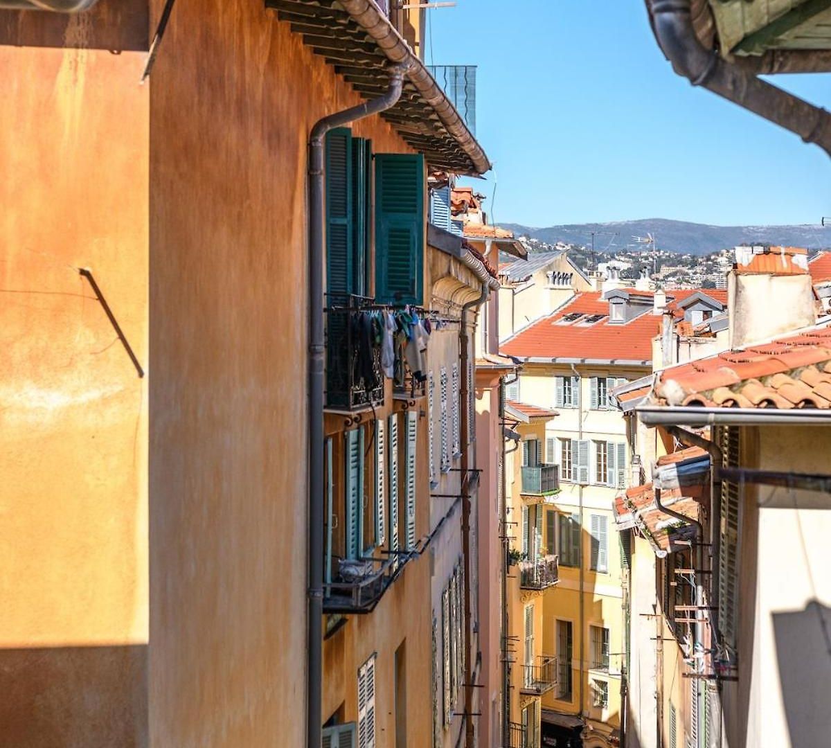 Charming Typical In The Heart Of Vieux Ac Apartment