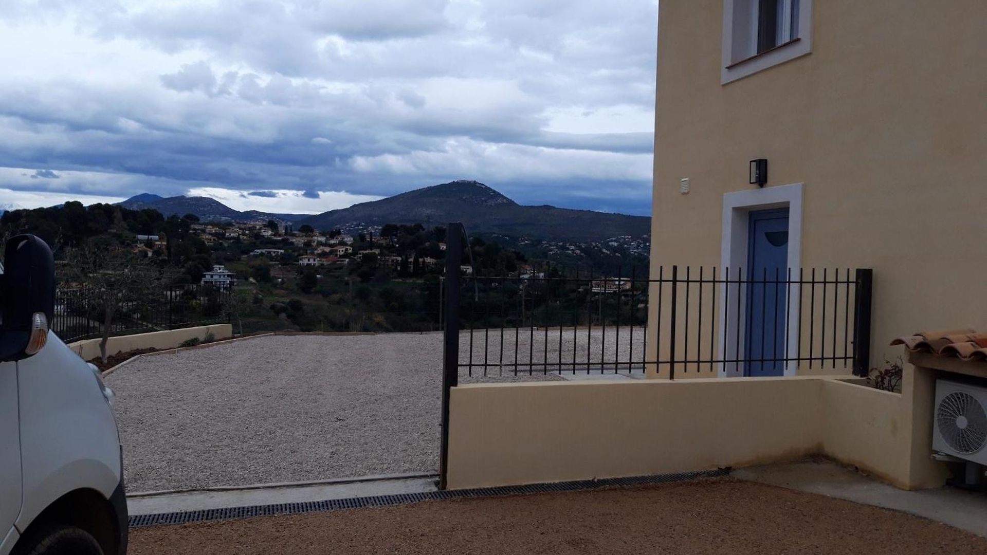 Maioun Cremat Apartment