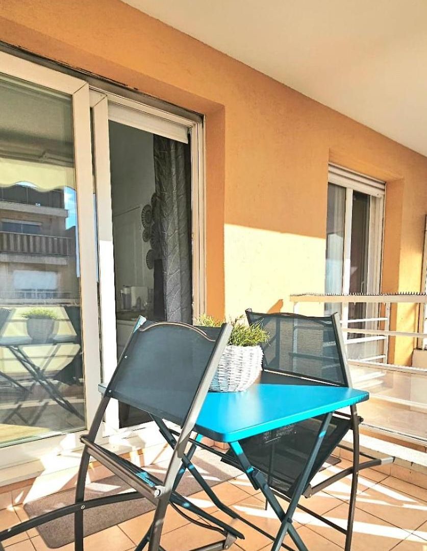 T2 Cozy & Air-conditioned, Close To Amenities Apartment *