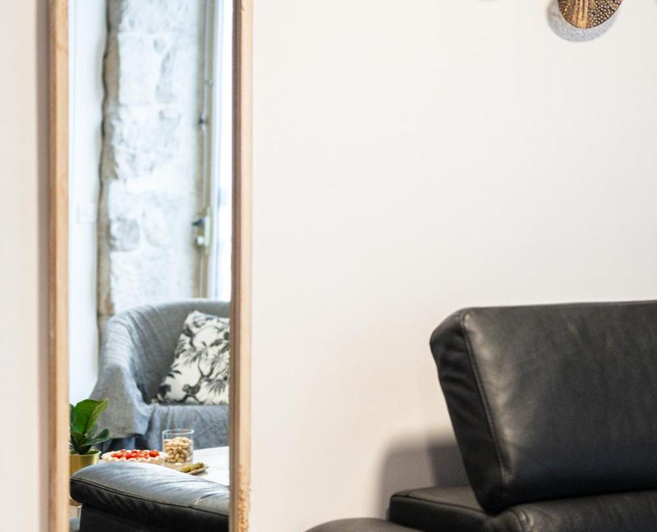Apartment Maison Cozy Au Port De Vieux-nice Nice