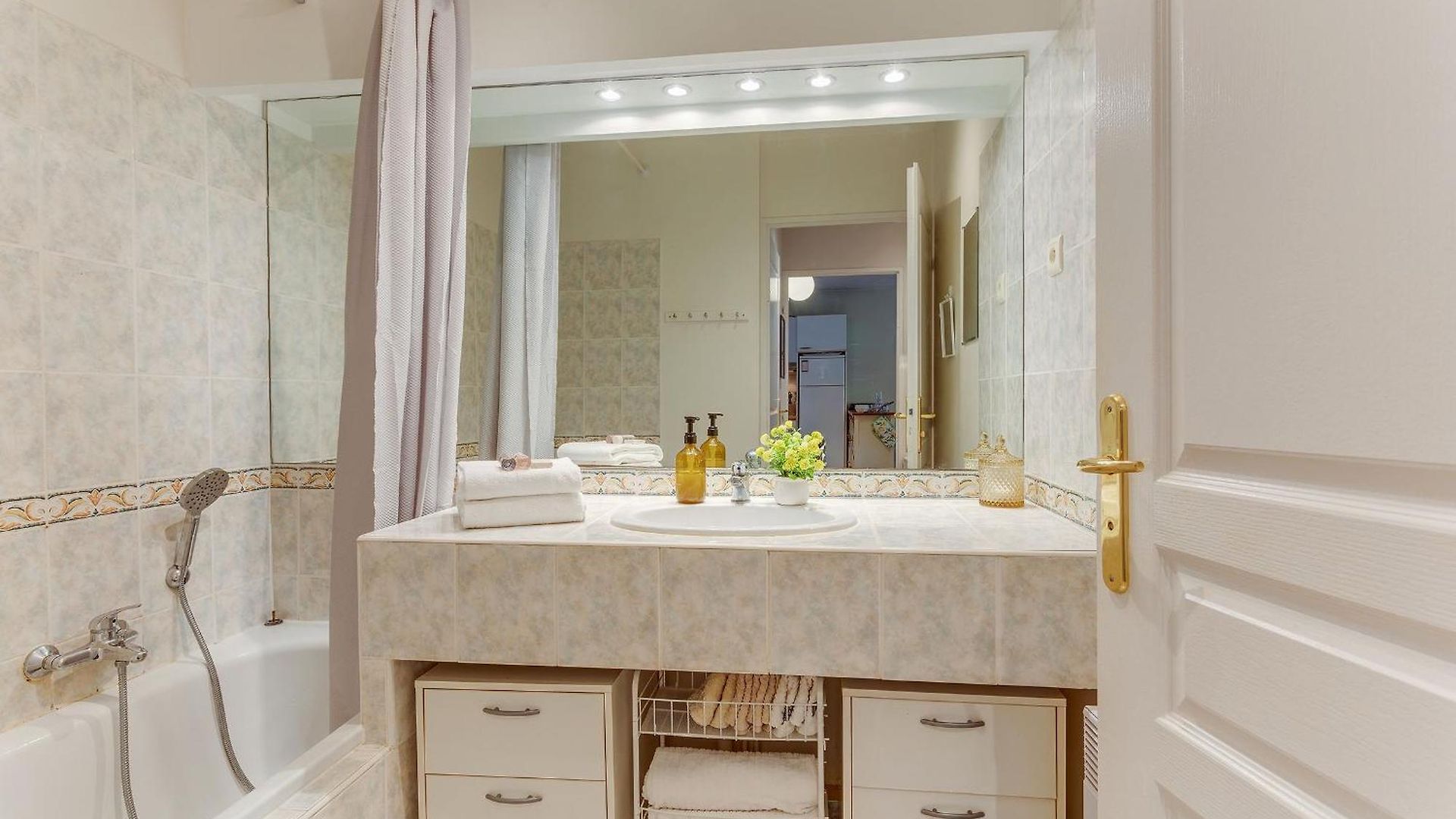 Imperia Ap4490 By Riviera Homes * Nice