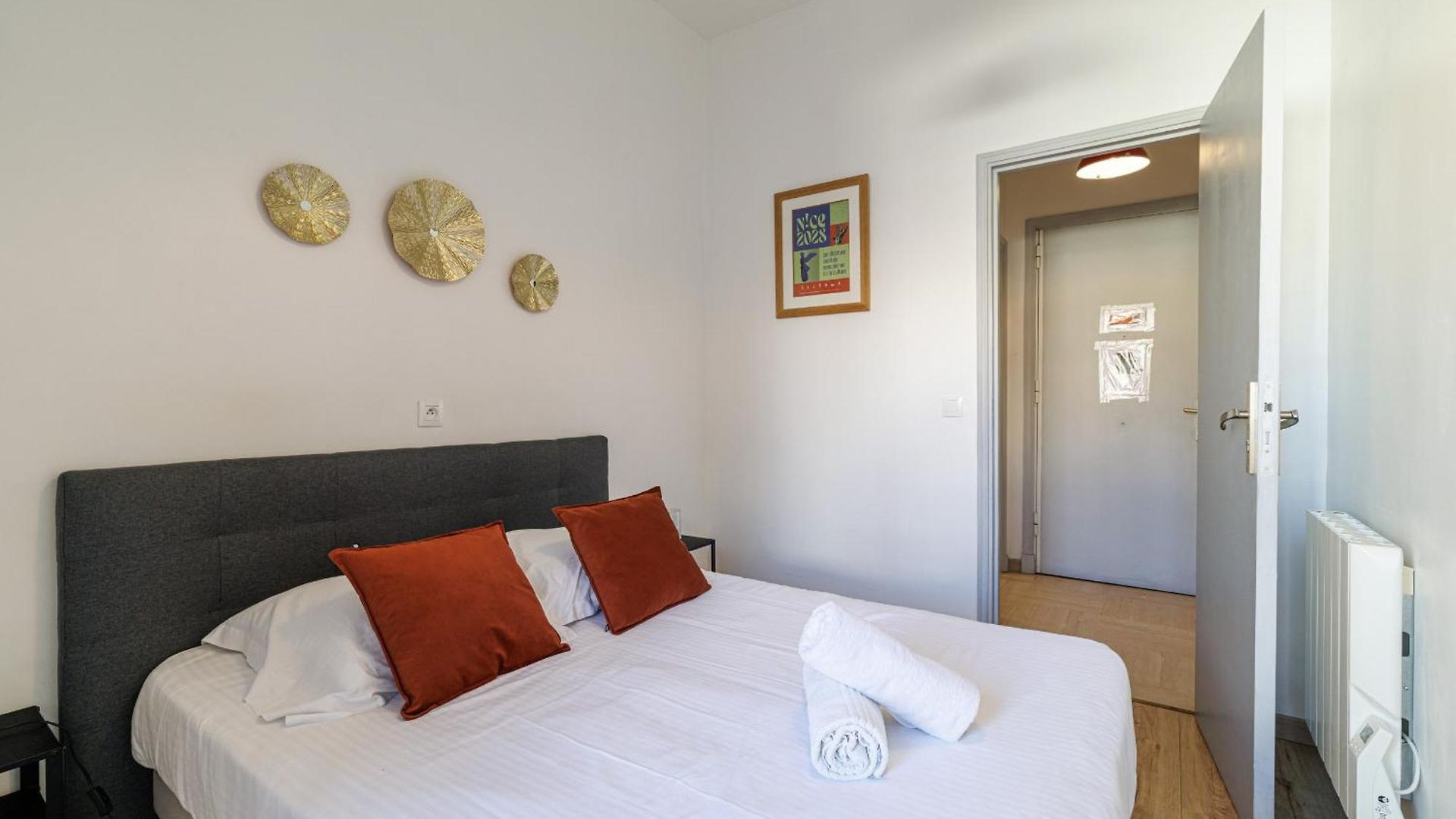 Apartment Ultra 2 Bdr - Ac & Balcony Nice
