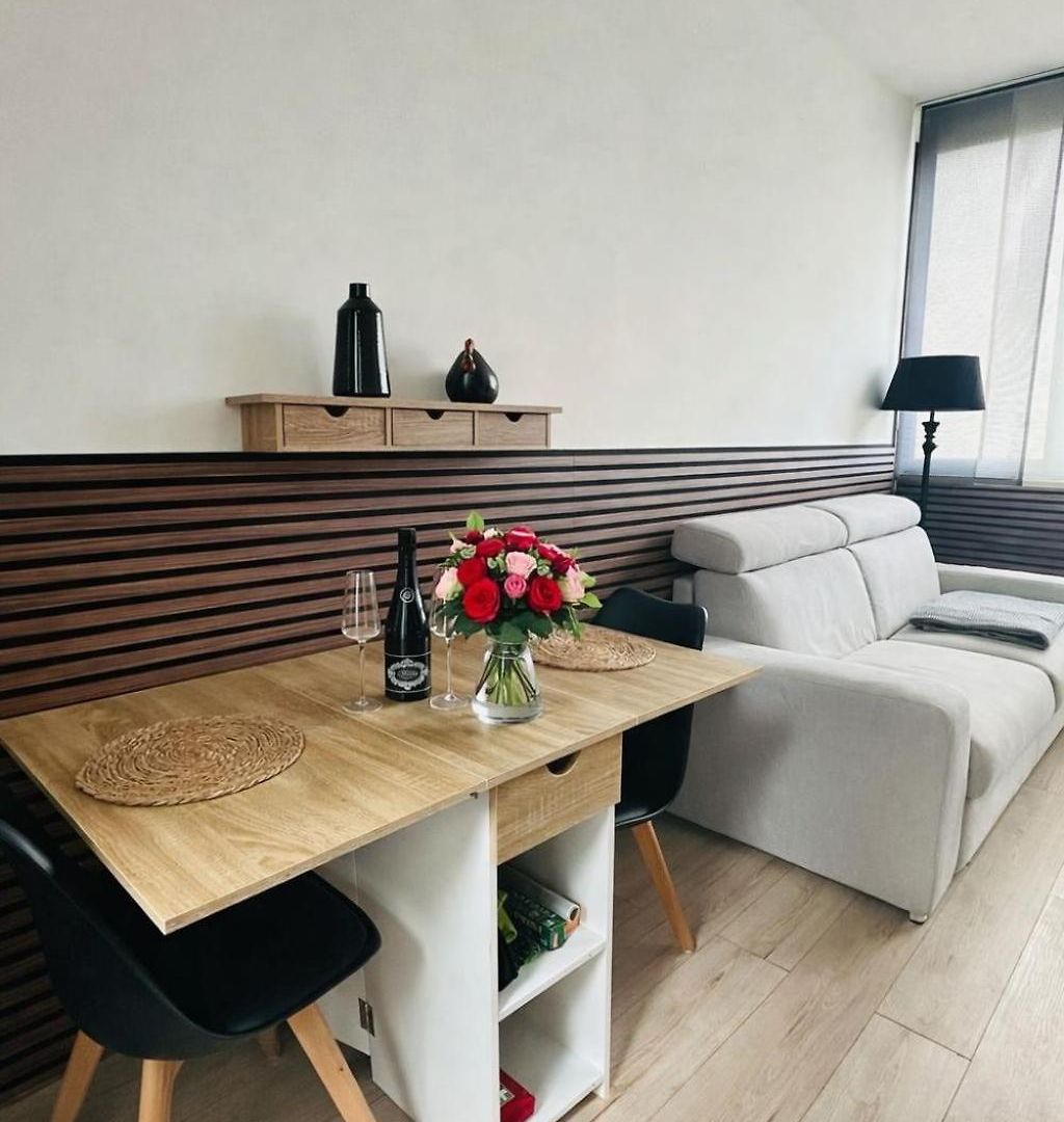 Appartement Romantique Avec Jacuzzi Privé - Aperçu - Terrasse - Parking Gratuit
