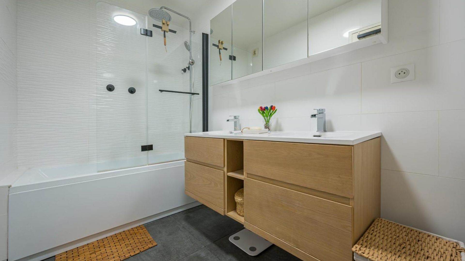 Le Balcon D'azur - 8min A Pied Port - Proche Tram Et Centre Apartment Nice