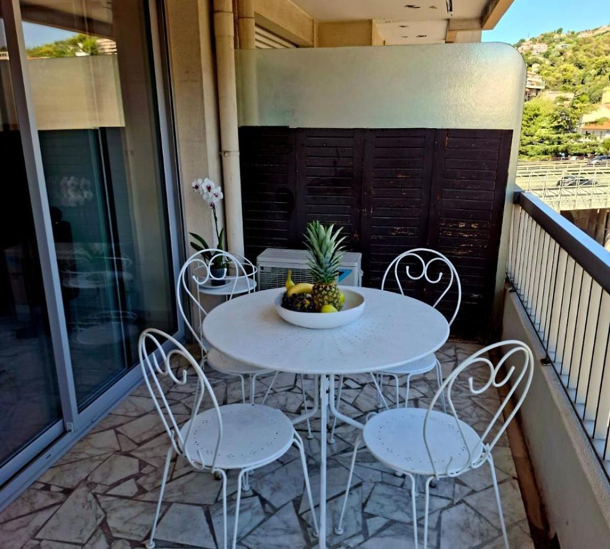Appartement Elegant And Comfortable 3 Room, & Transport Within Walking Distance *