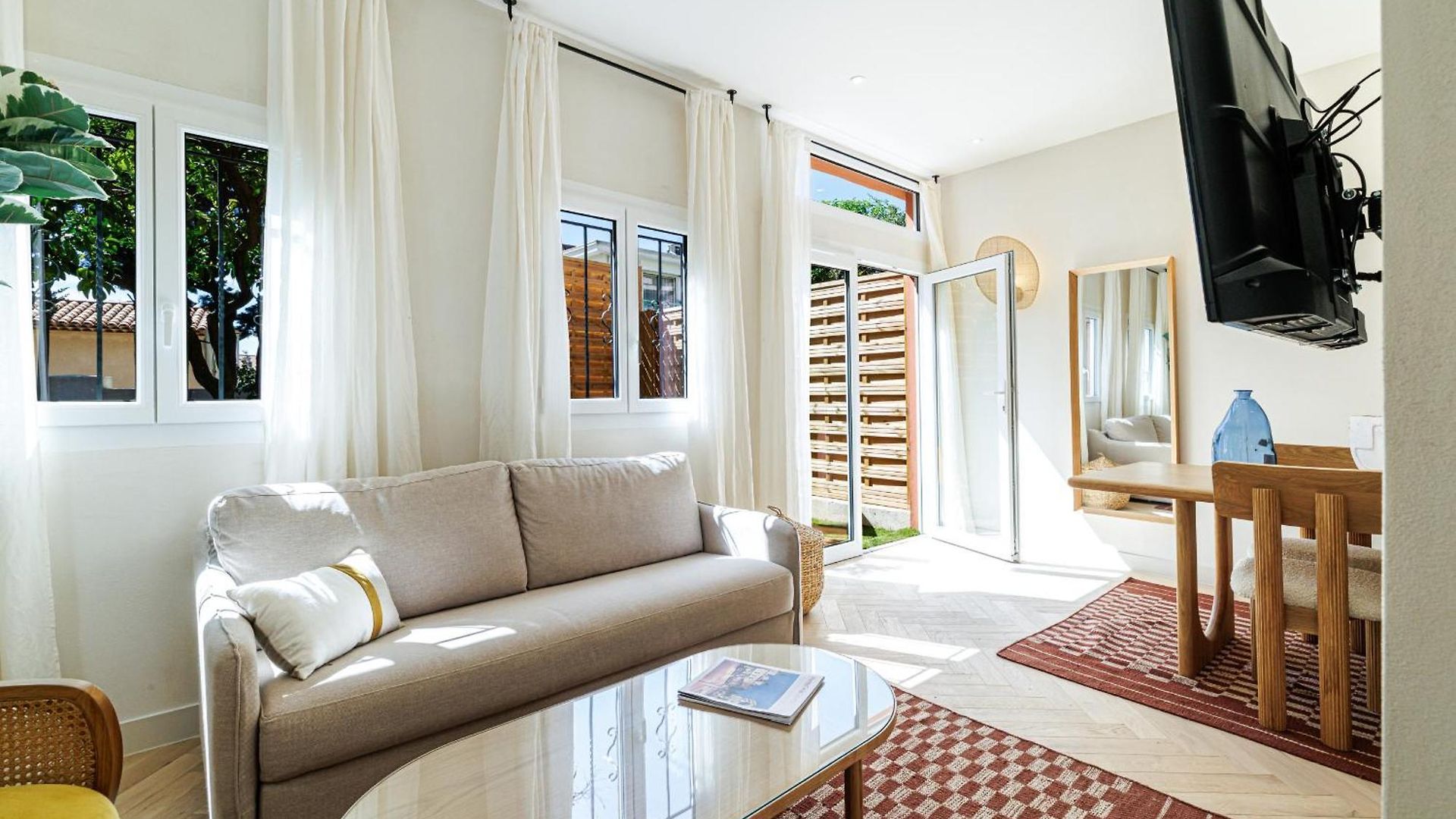 Apartment 62 Carnot Lot 2 - Un Havre De Paix Climatise Avec Jardin Et Jacuzzi Nice