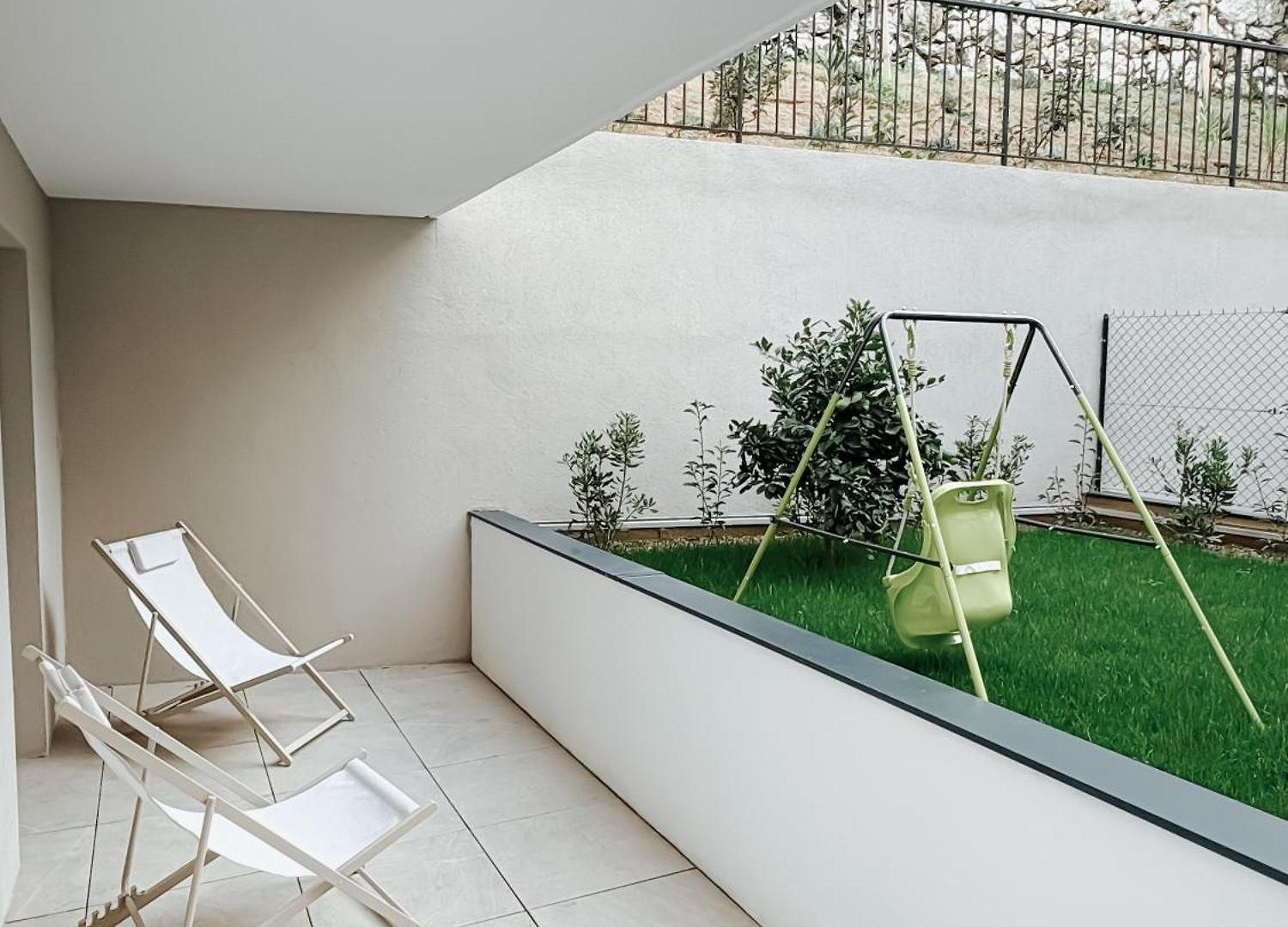 Aya - Renovated Air-conditioned Duplex With Garden Nice