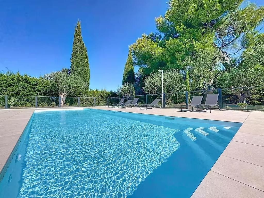 Comfort And Relaxation And Swimming Pool Appartement Nice