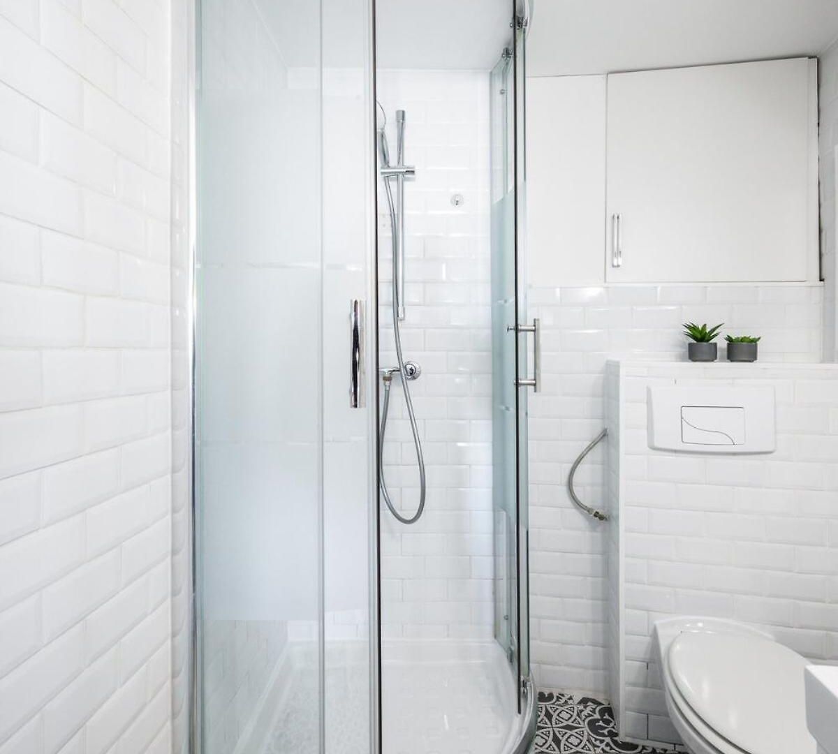 Charming Typical In The Heart Of Vieux Ac Apartment *
