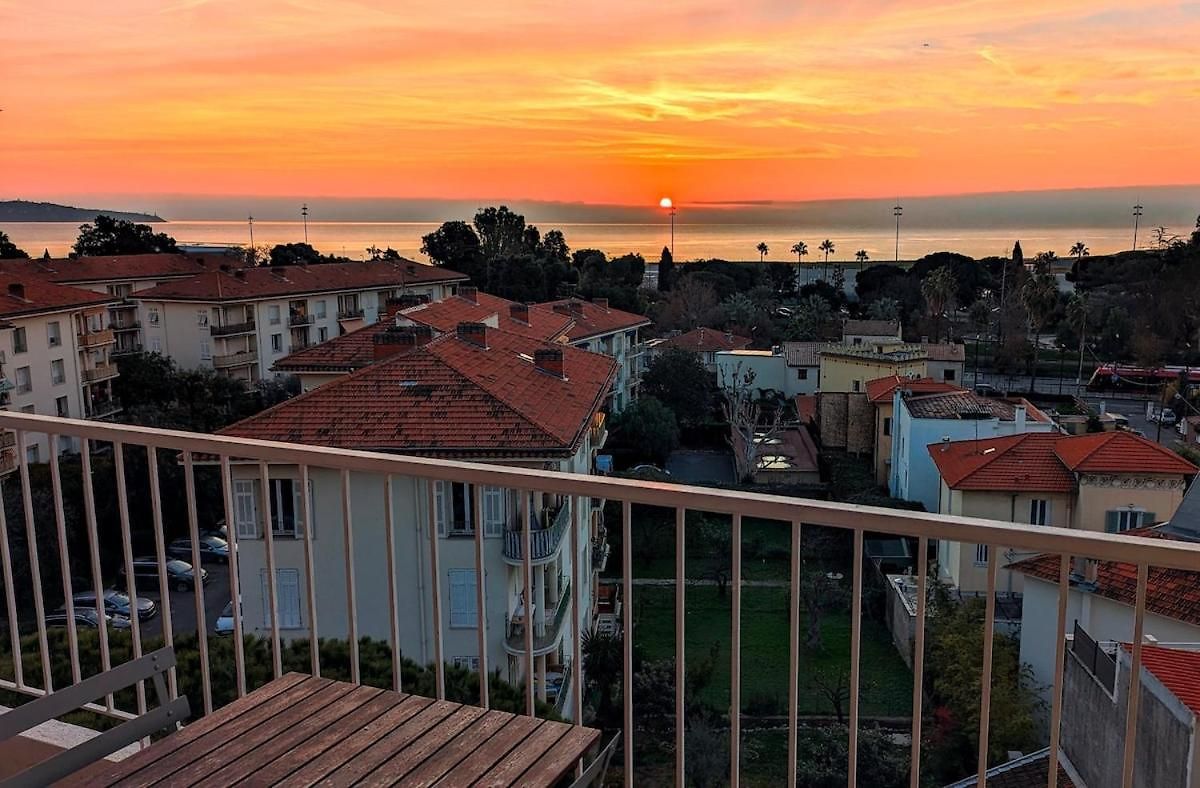 Panoramic Sea View With Private Parking And Ac Apartment Nice