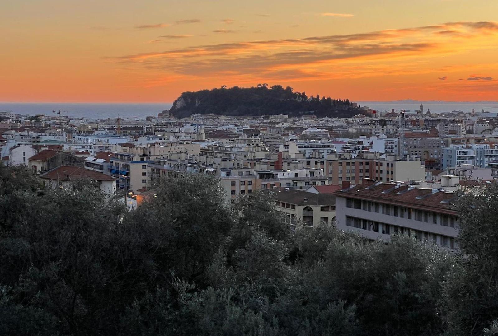 Golden Luxury And Panoramic View Nice