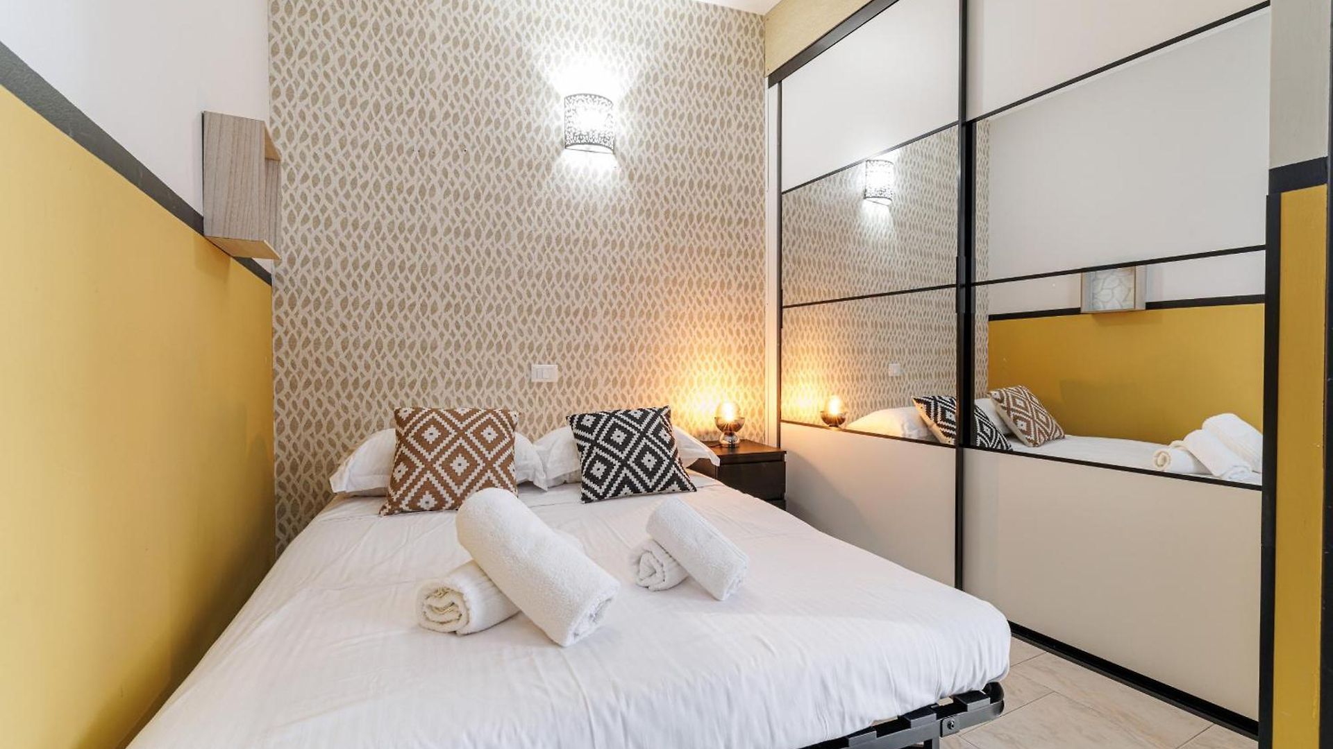 Massena Street - Quiet 2 Bdr & Balcony
