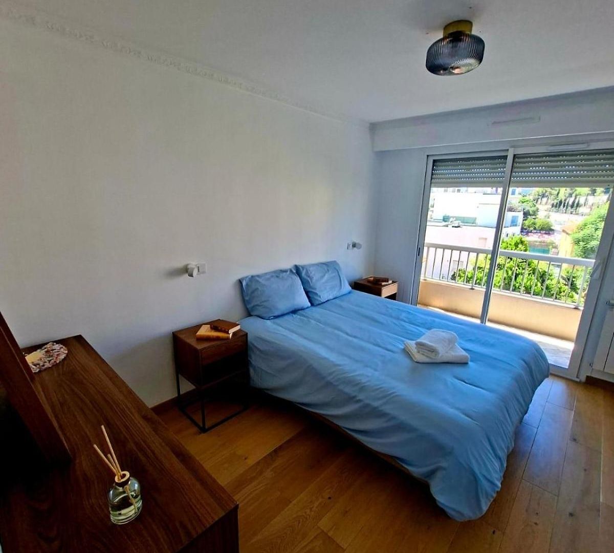 Elegant And Comfortable 3 Room, & Transport Within Walking Distance Appartement *