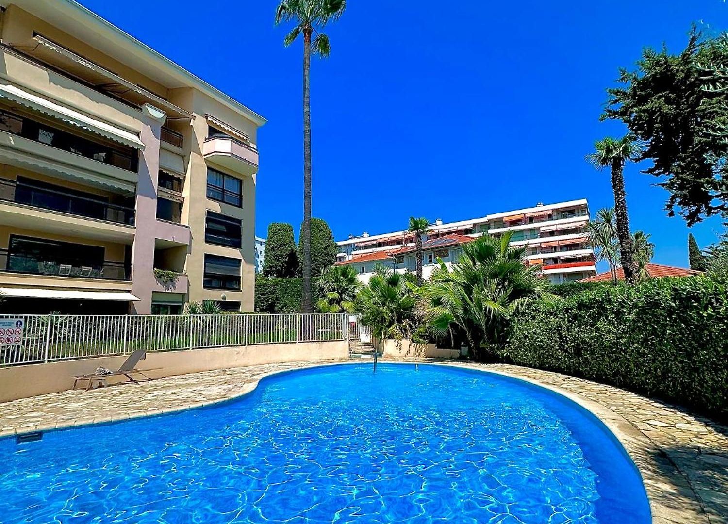 Appartement Moderne Climatisé Avec Piscine, Terrasse Et Parking - Proche Promenade Des