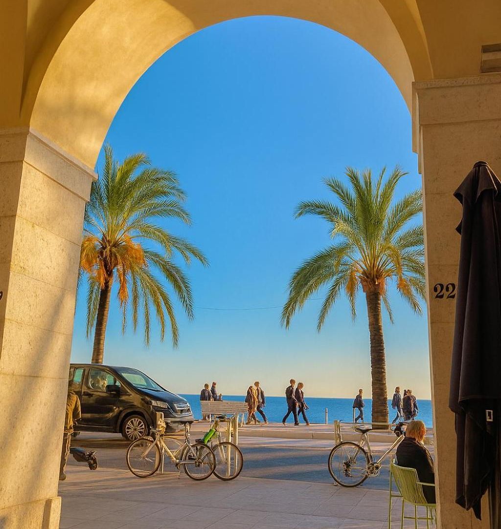 Moderne Climatisé Avec Piscine, Terrasse Et Parking - Proche Promenade Des *
