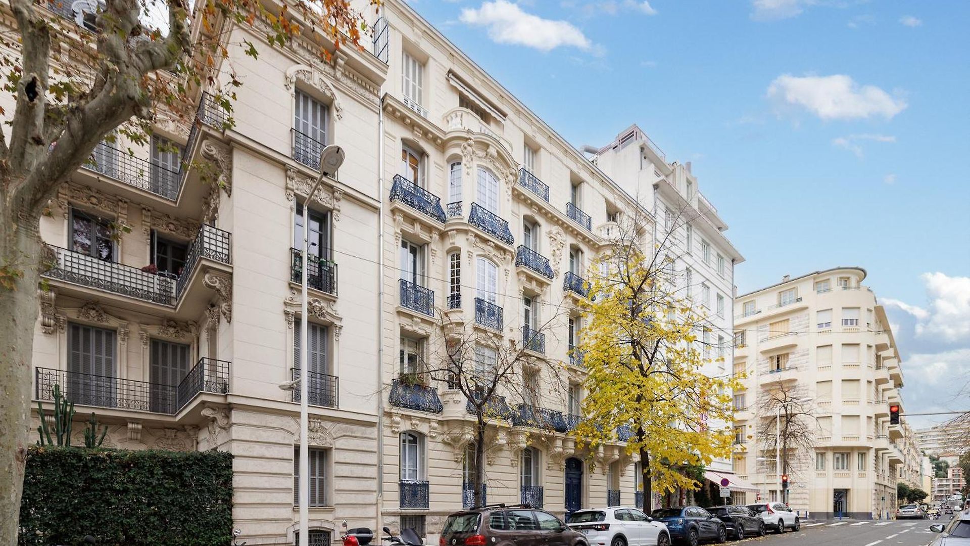 Renting - - Haussmann Luxury Sea Balcony Free Parking Apartment *