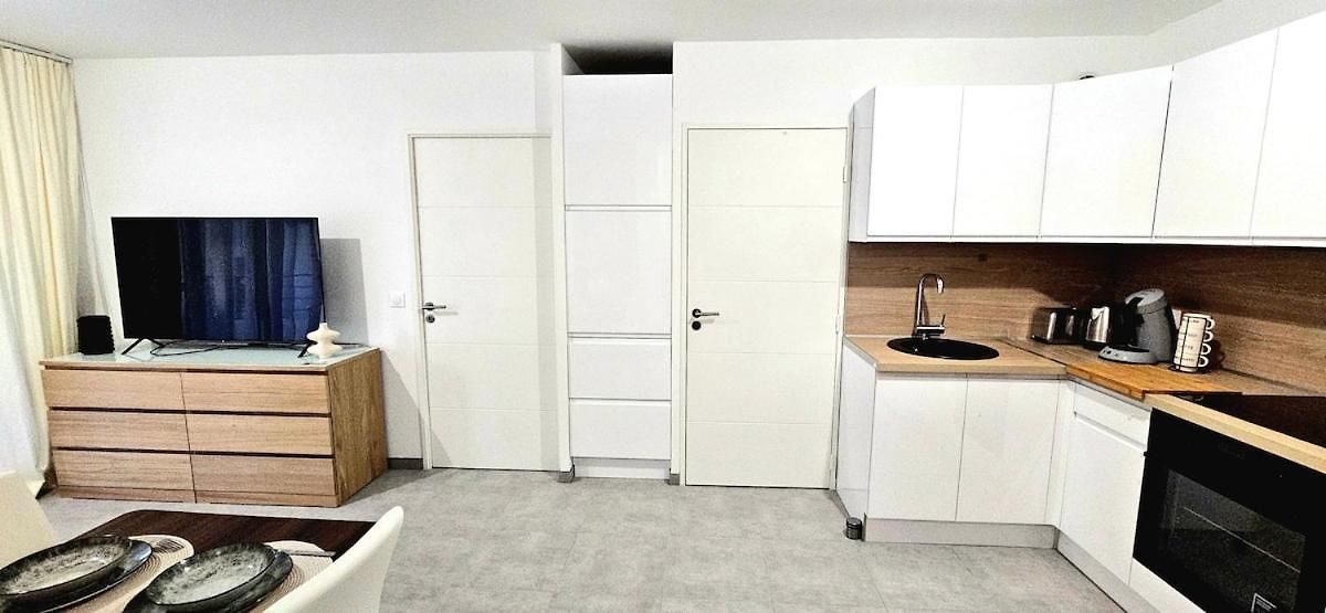 Center Nice, 10min Beach, Parking, Terrace, Direct Tram Apartment