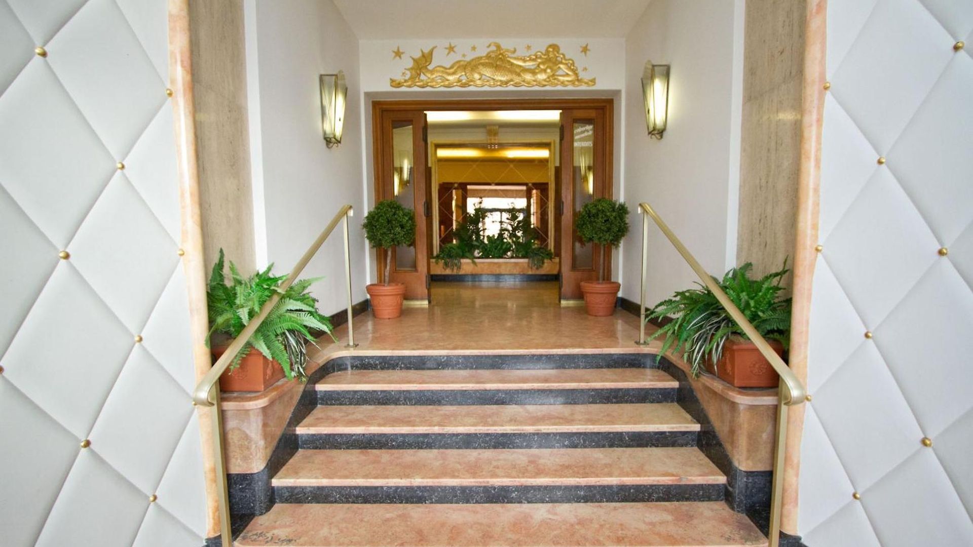 Apartment Panoramic Sea Front Cote D Azur