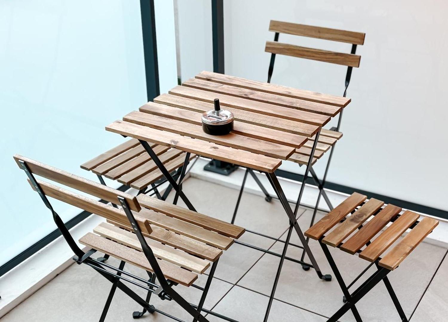 Aya - Renovated Air-conditioned Duplex With Garden Apartment