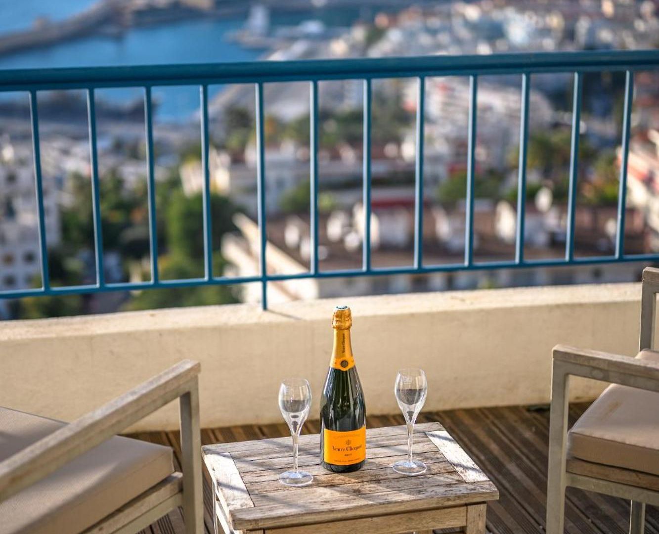 Vue Exceptionnelle Appartement Nice