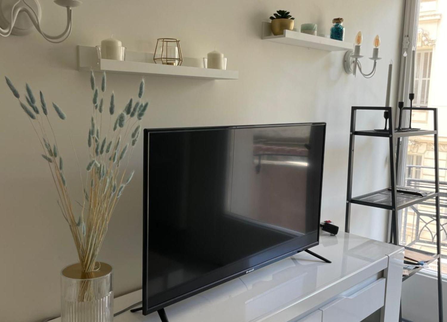 Appartement новая 3-комнатная на 2й линии от моря. *