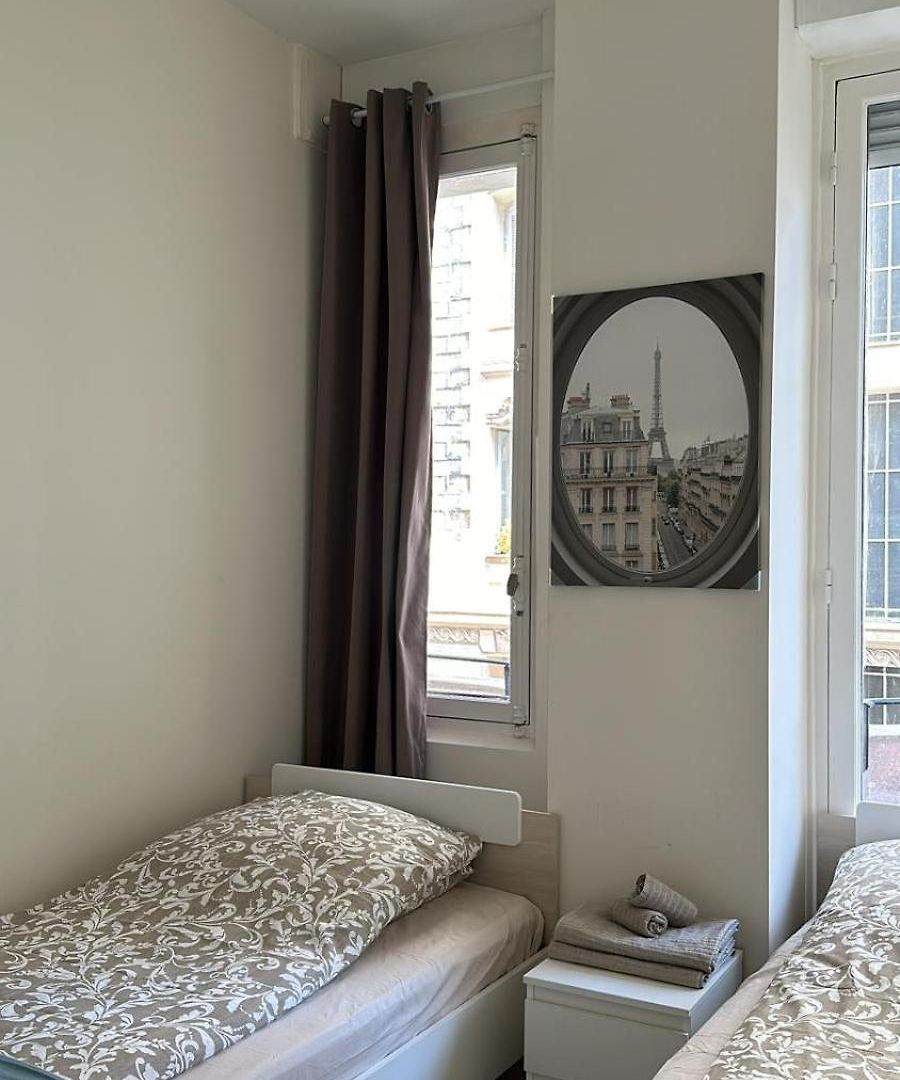 Appartement новая 3-комнатная на 2й линии от моря.