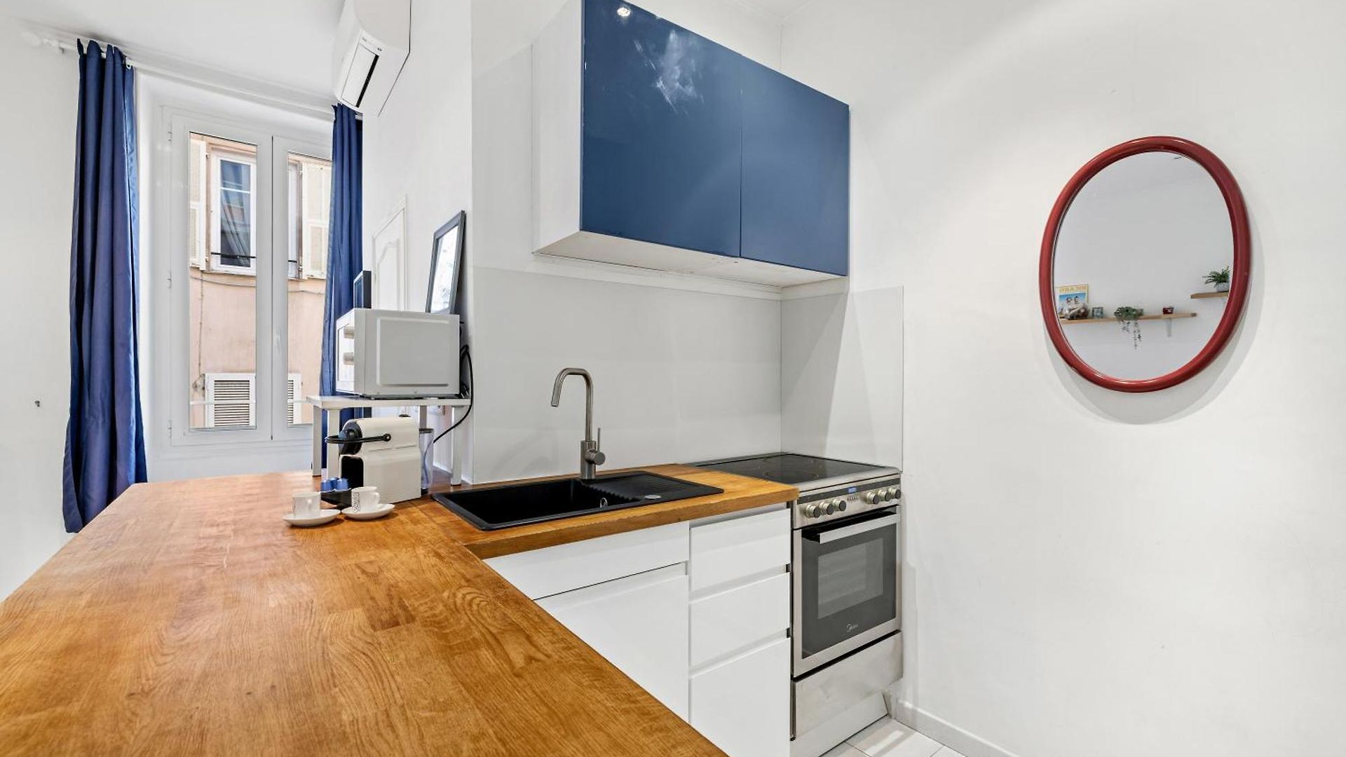Renting - Grimaldi - Golden Square Location Fully Equiped Apartment Nice