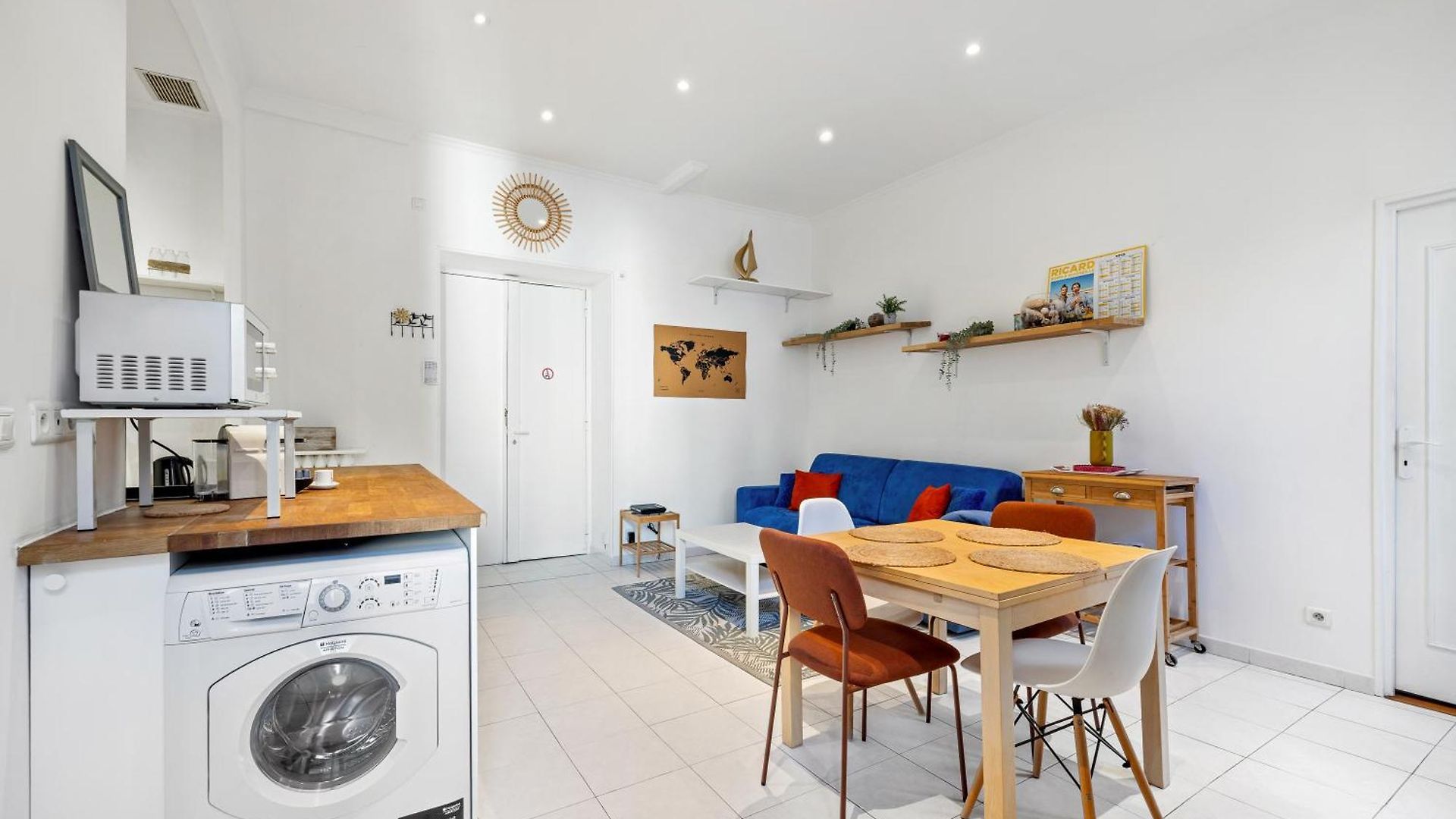 Apartment Renting - Grimaldi - Golden Square Location Fully Equiped Nice