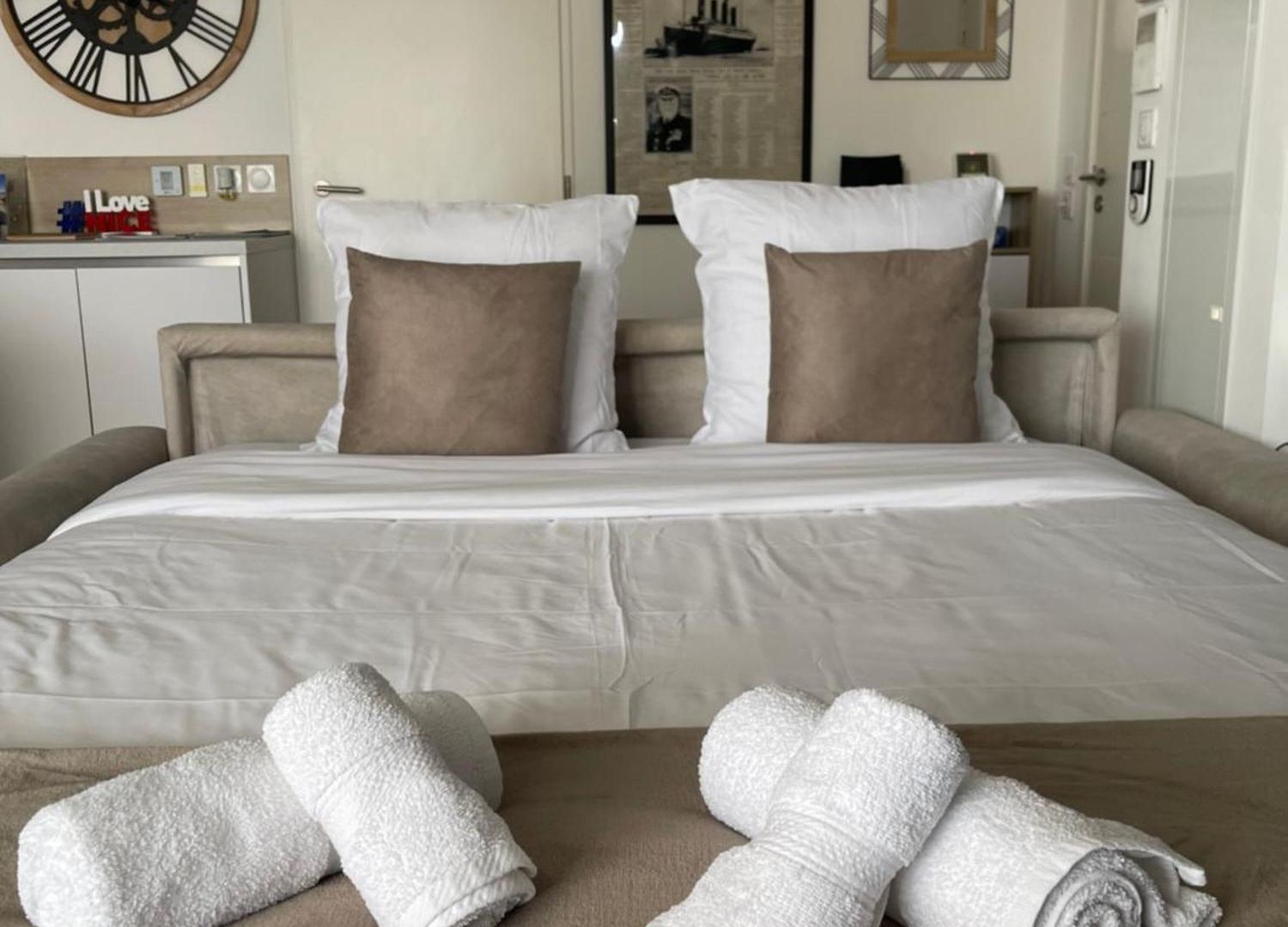 Appartement Q&r Renting - Luxueux Et Design- Parking Ac *