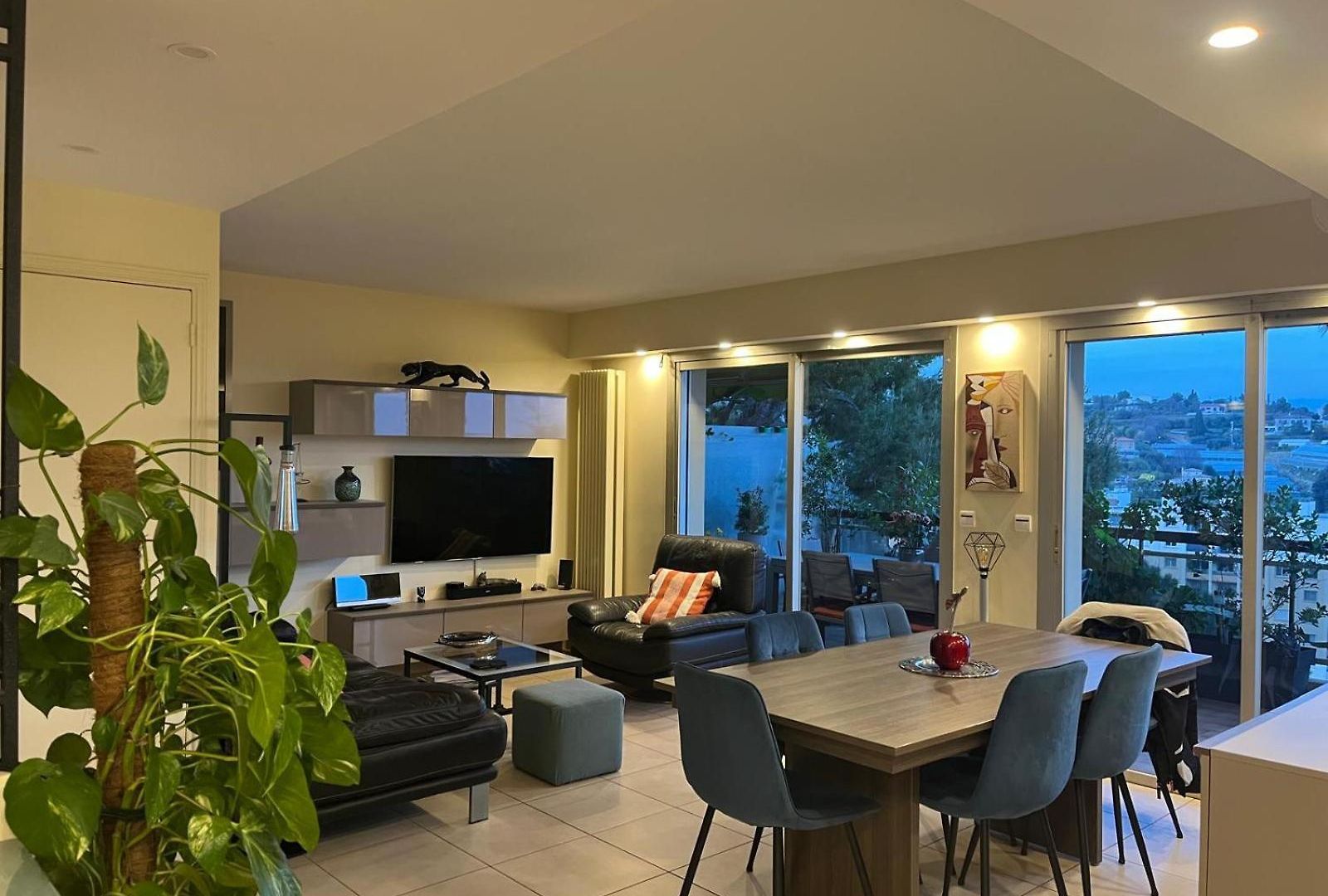 Duplex Apartment, Sea View And Swimming Pool Apartment *
