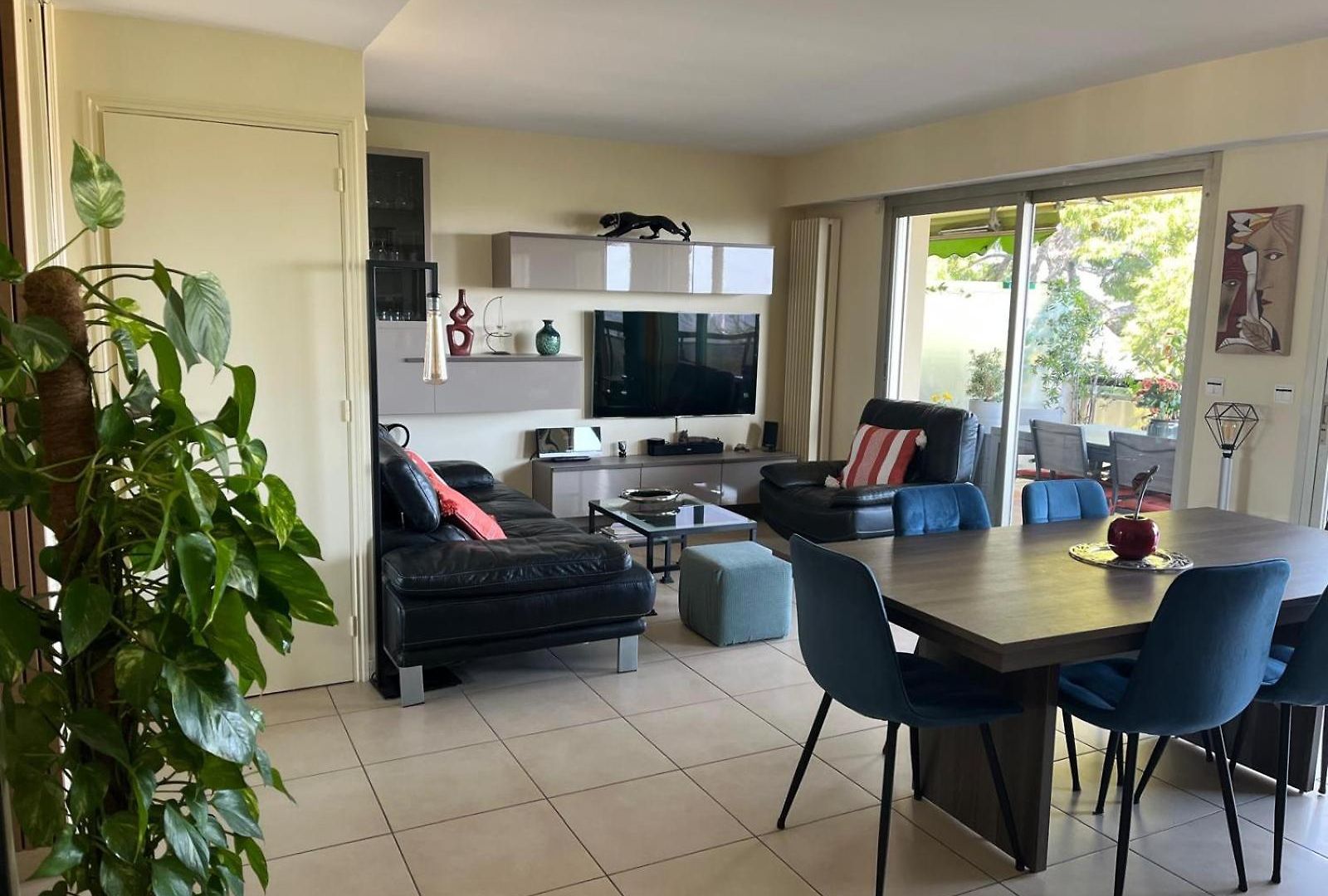 Duplex Apartment, Sea View And Swimming Pool
