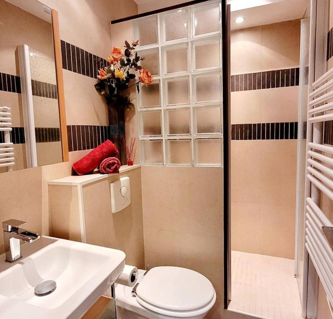 Duplex Apartment, Sea View And Swimming Pool Nice