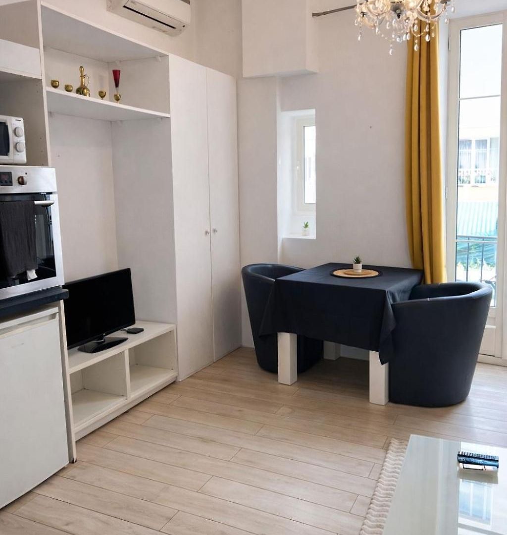 Appartement Avec Balcon Nice