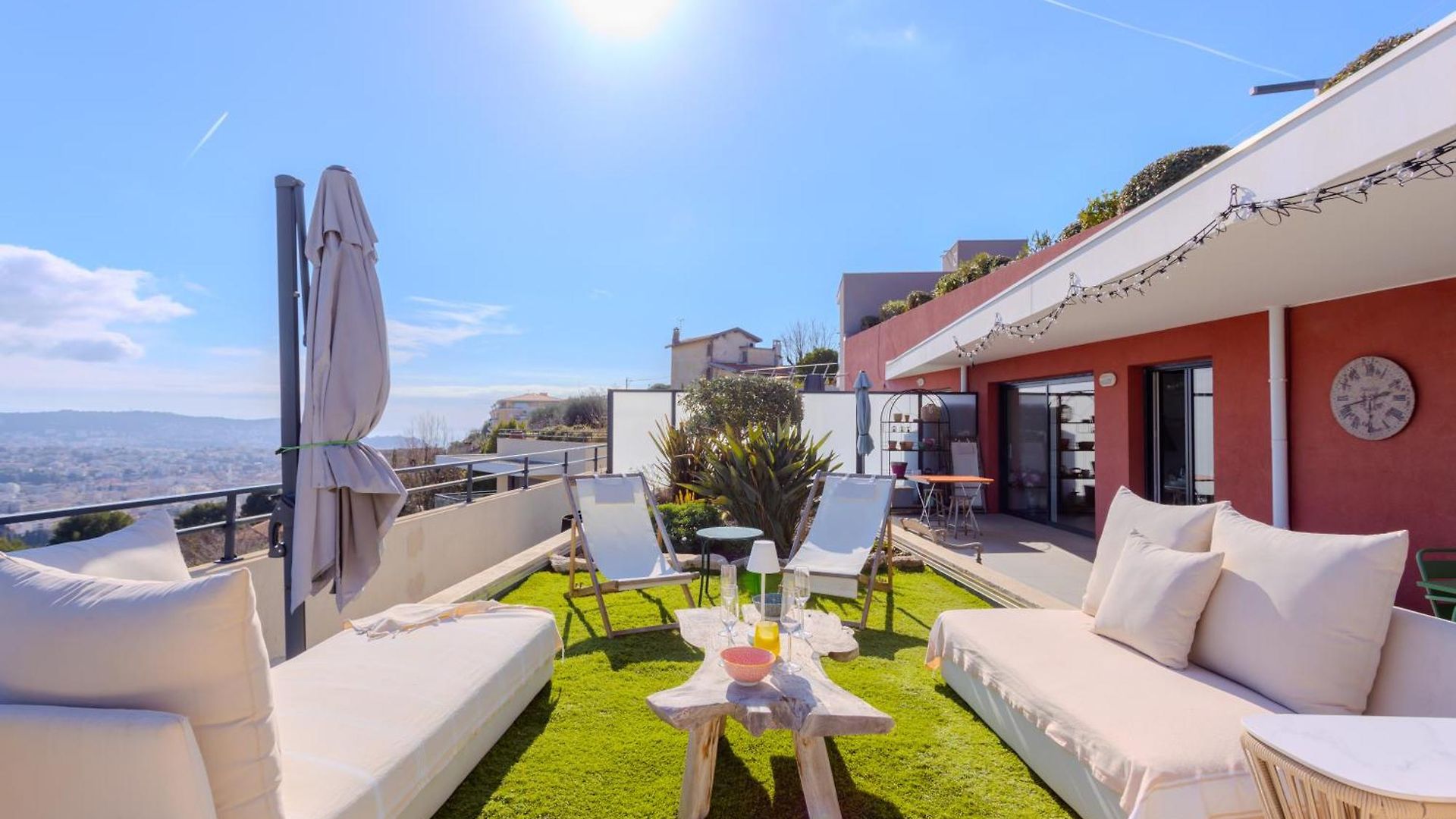 Hill A Terrasse 130m2, Vue Panoramique, Piscine, Parking Prive, Climatisation, Wifi *