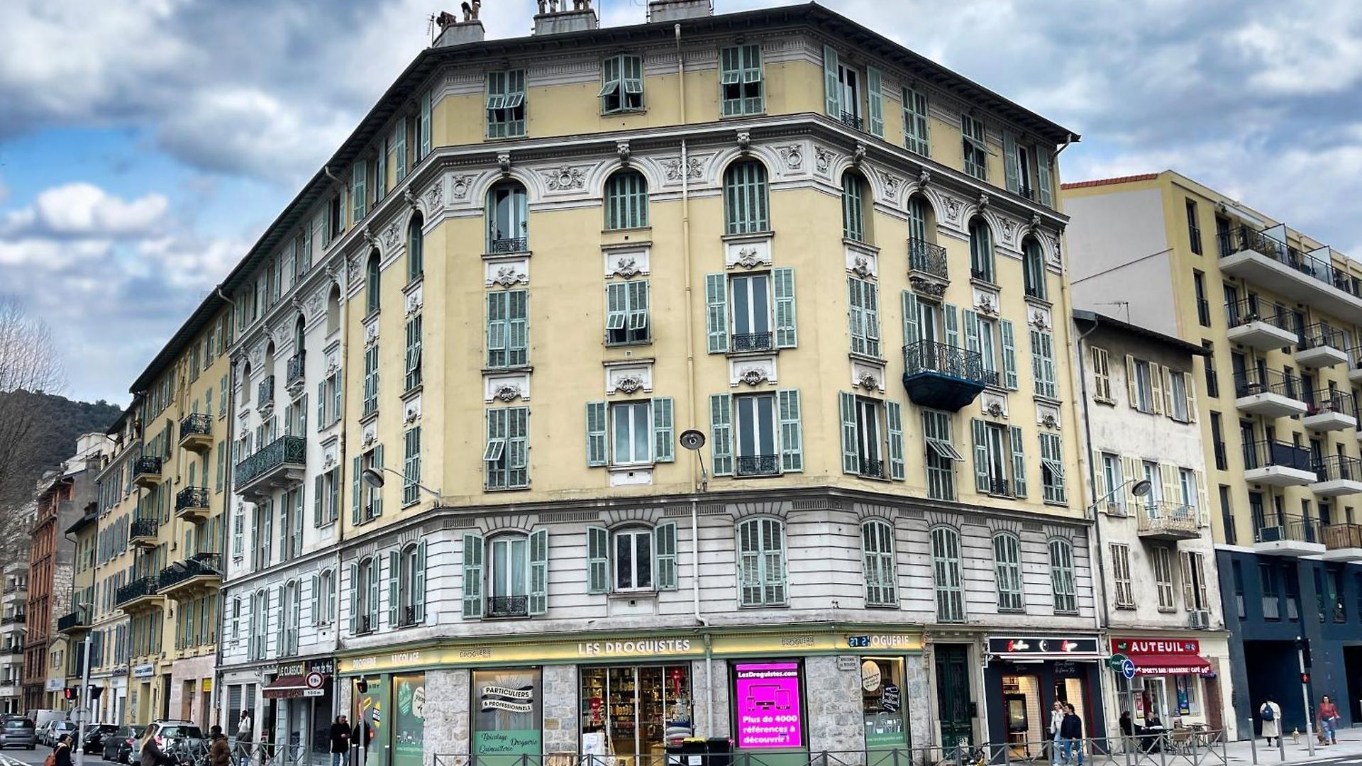 Apartment Nissa La Bella