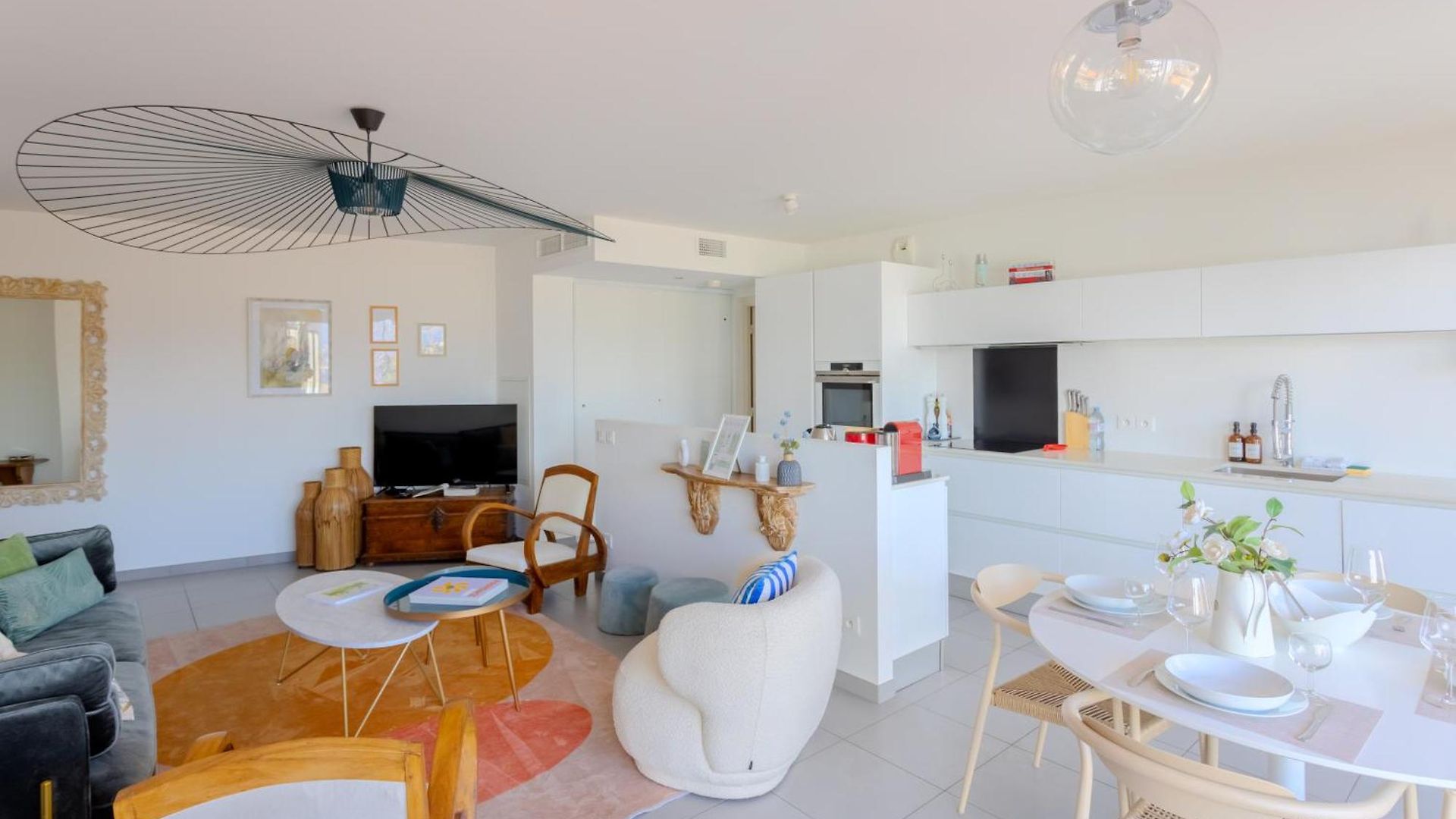 Hill A Terrasse 130m2, Vue Panoramique, Piscine, Parking Prive, Climatisation, Wifi