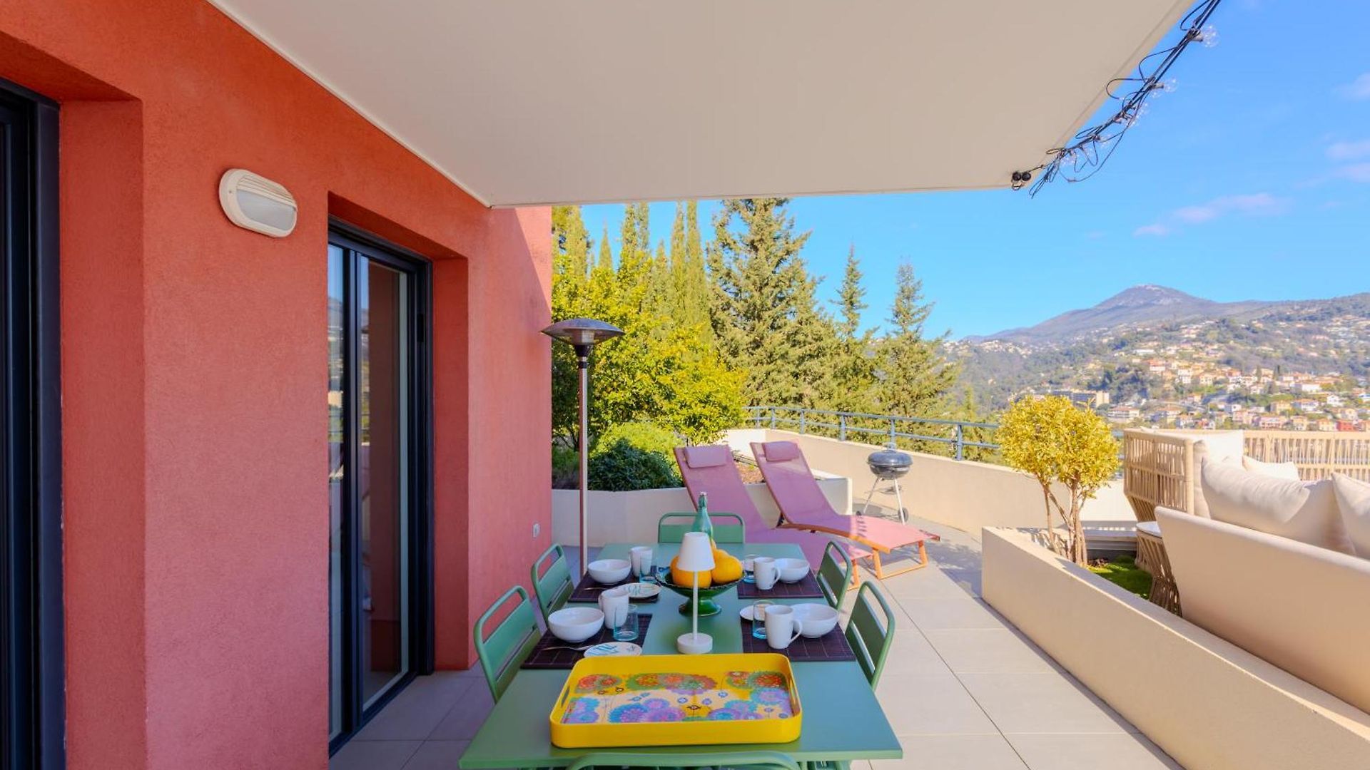 Hill A Terrasse 130m2, Vue Panoramique, Piscine, Parking Prive, Climatisation, Wifi Nice