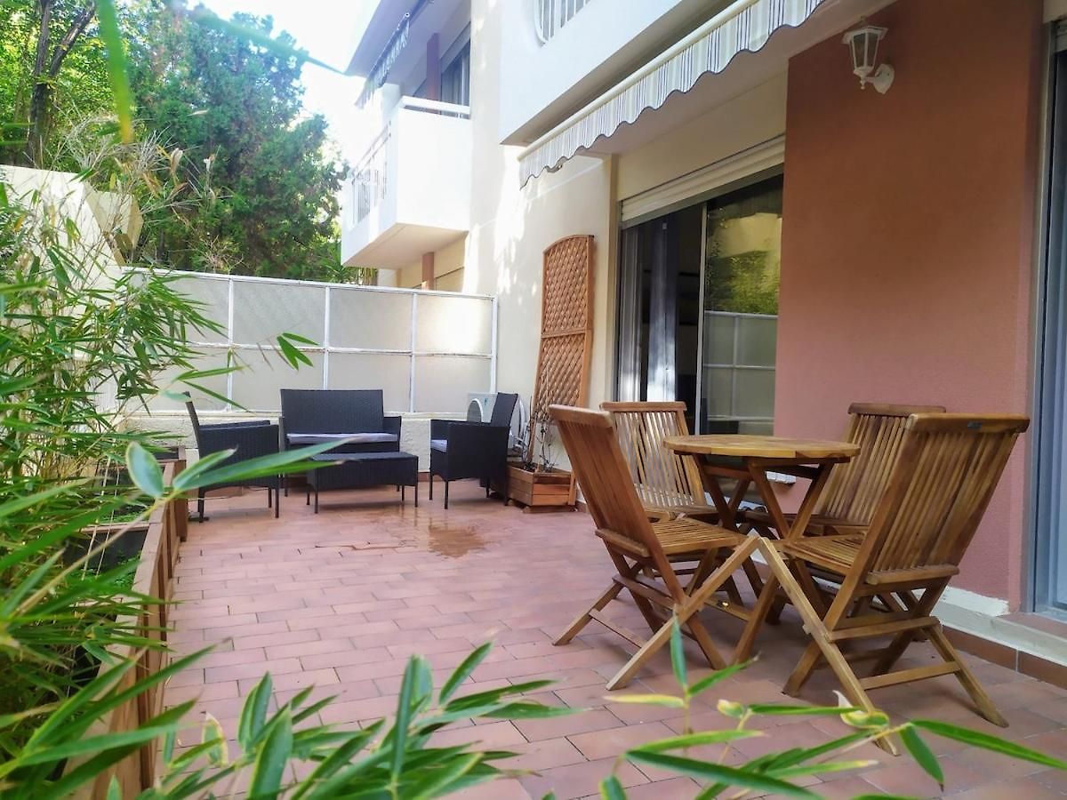 Secret Garden, Ideal For 2,large Terrace Apartment