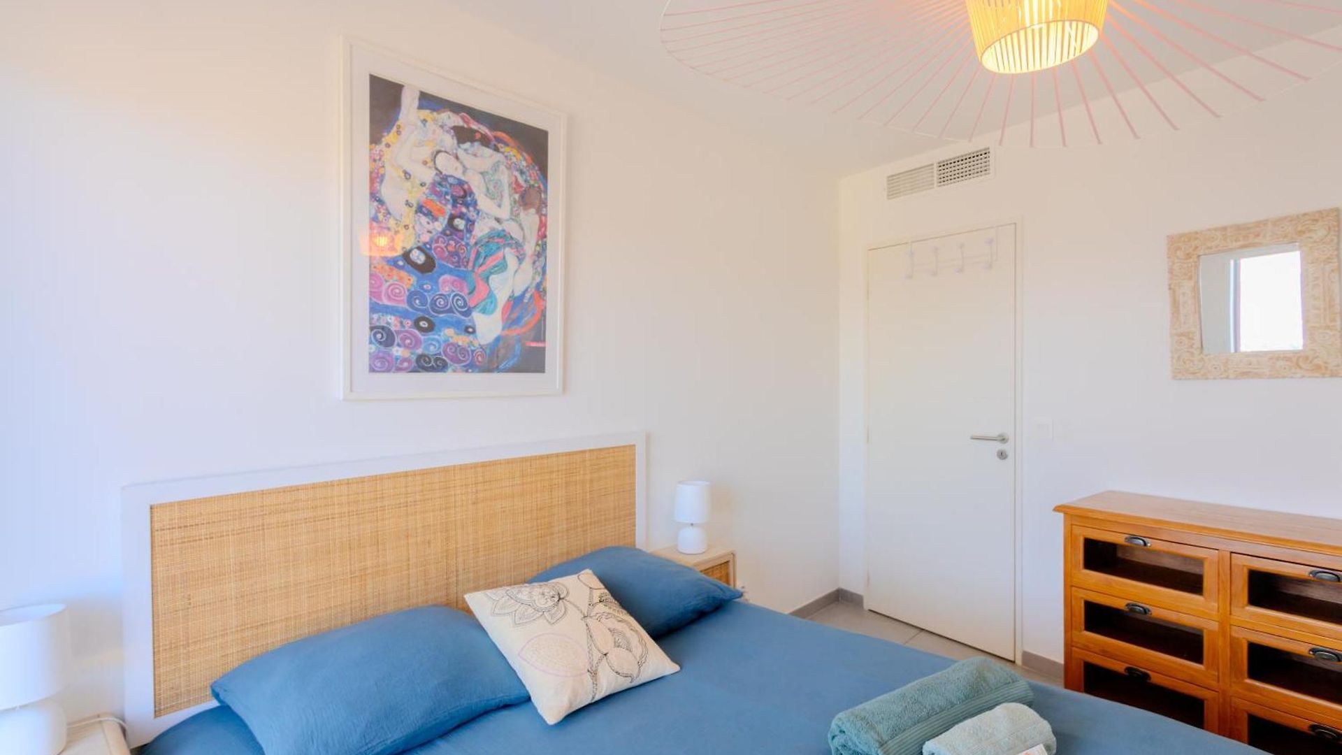 Hill A Terrasse 130m2, Vue Panoramique, Piscine, Parking Prive, Climatisation, Wifi Nice