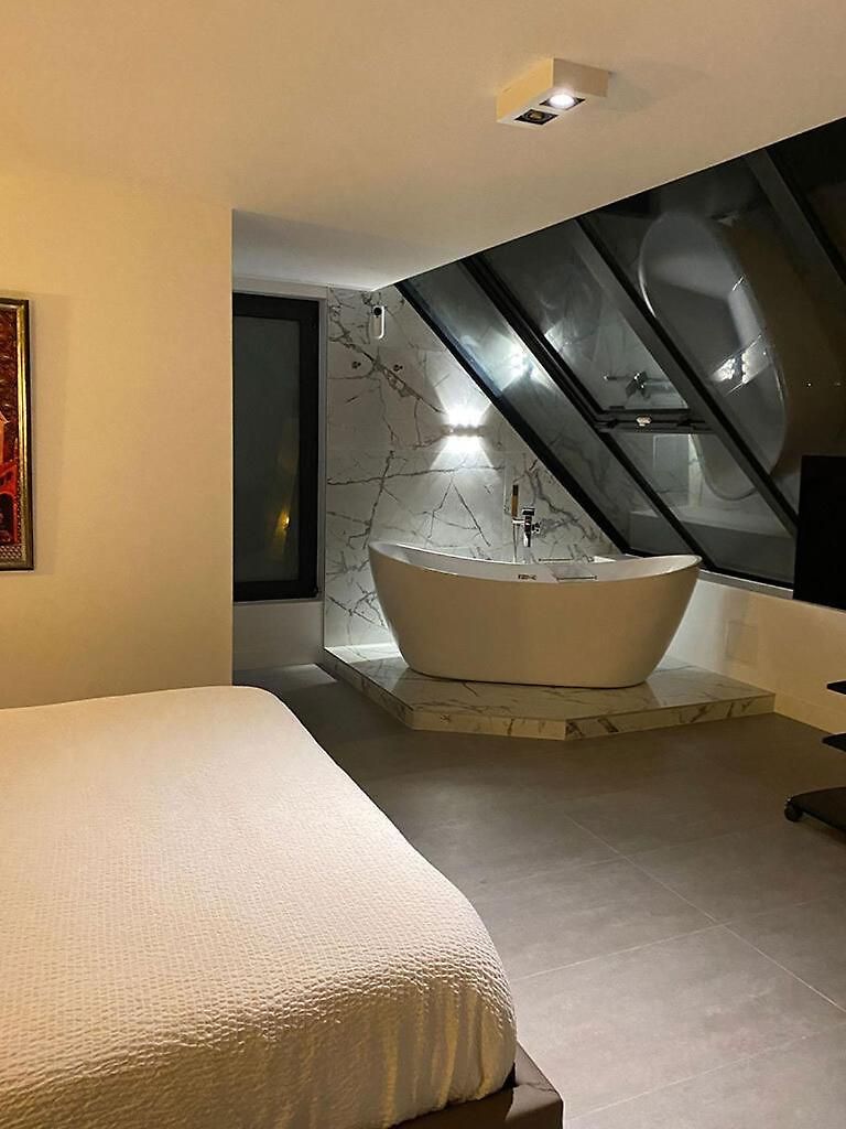 Location - 5* St Pancrace Nice