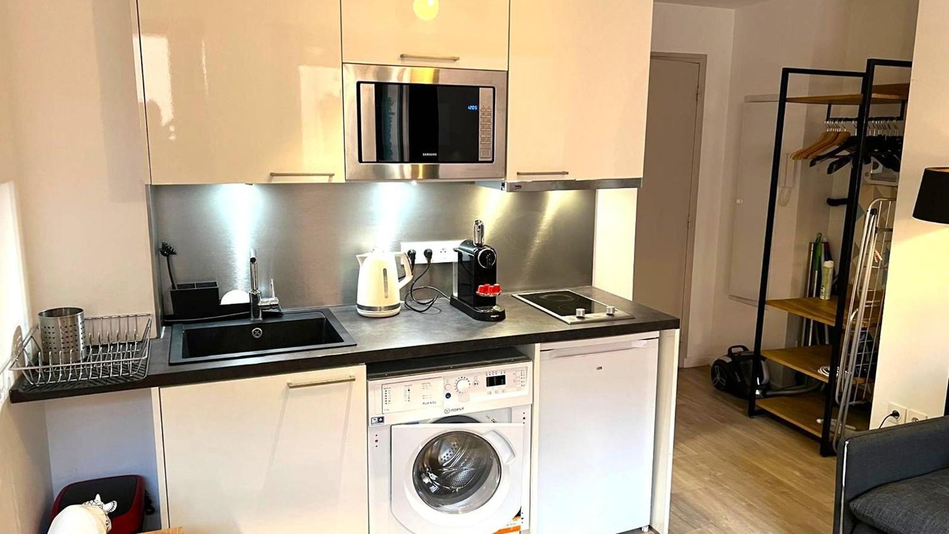 Appartement Dana Centre 16 *