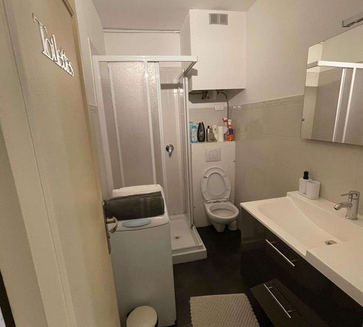 Appartement Beau à 50m De La