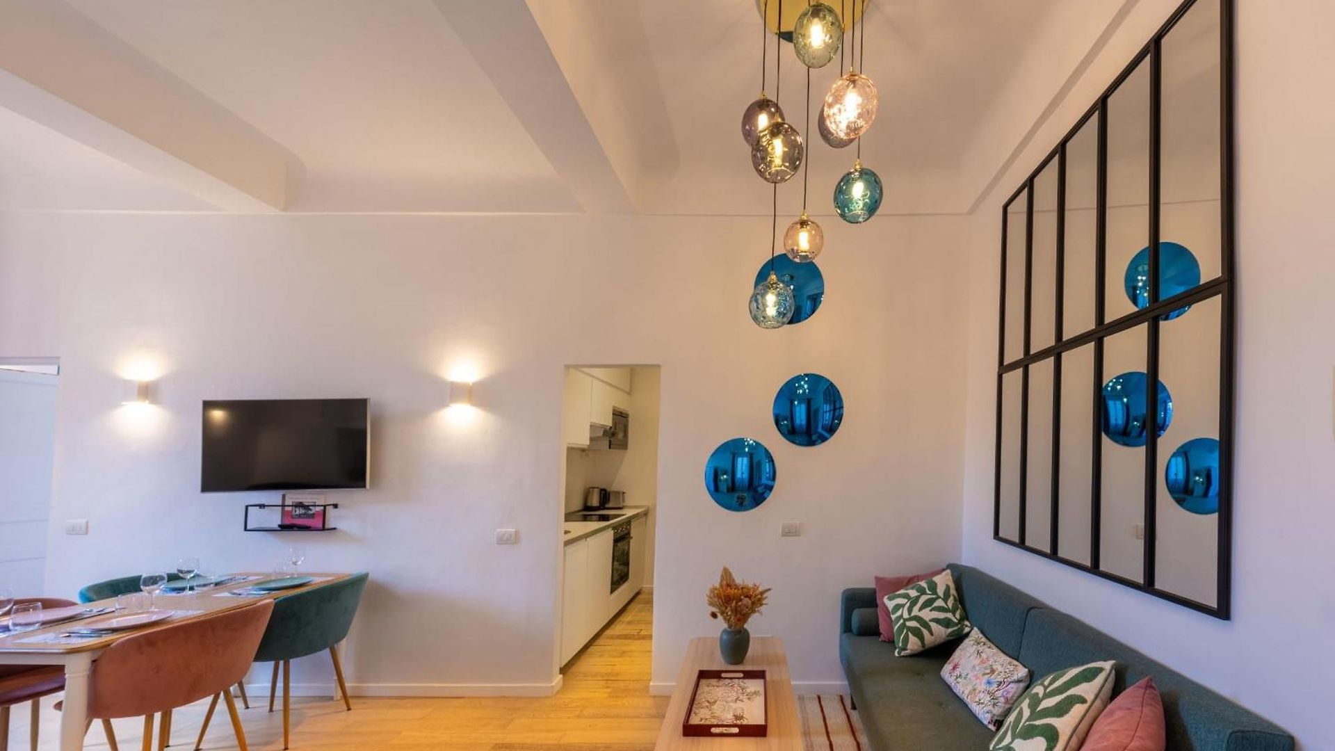 06a3 - Lovely In The Heart Of Old Appartement Nice