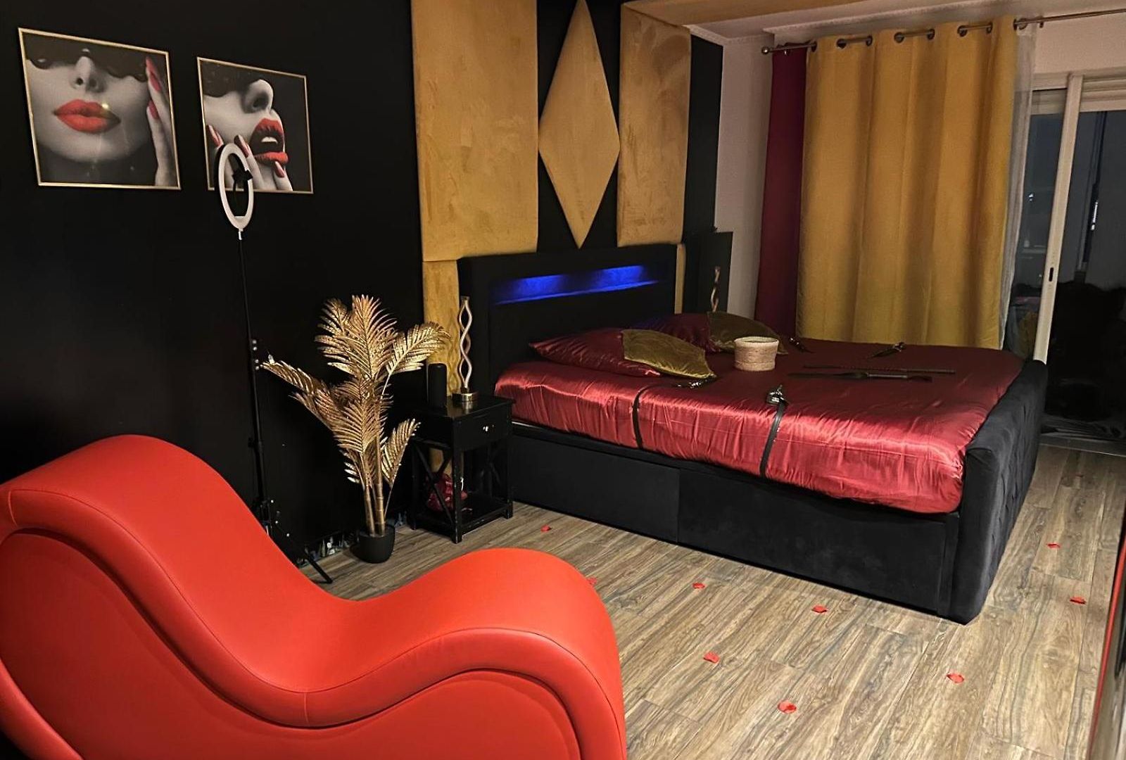 La Loveroom Bdsm De La Luxe Des Désirs Nice