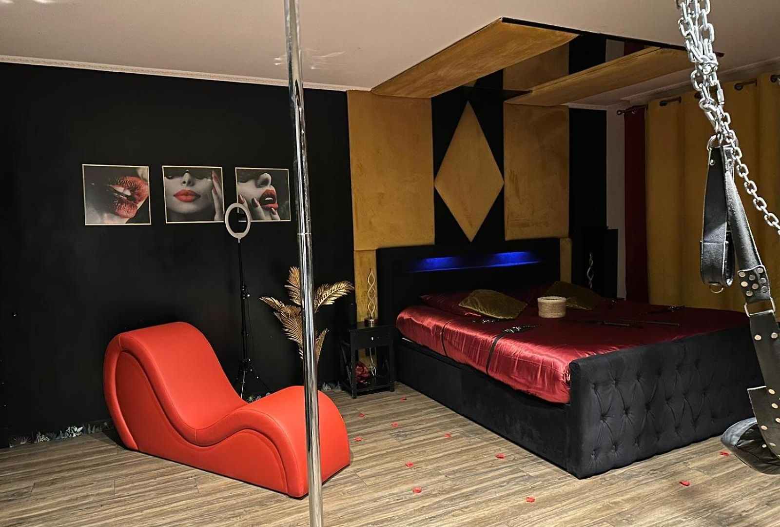 Appartement La Loveroom Bdsm De La Luxe Des Désirs
