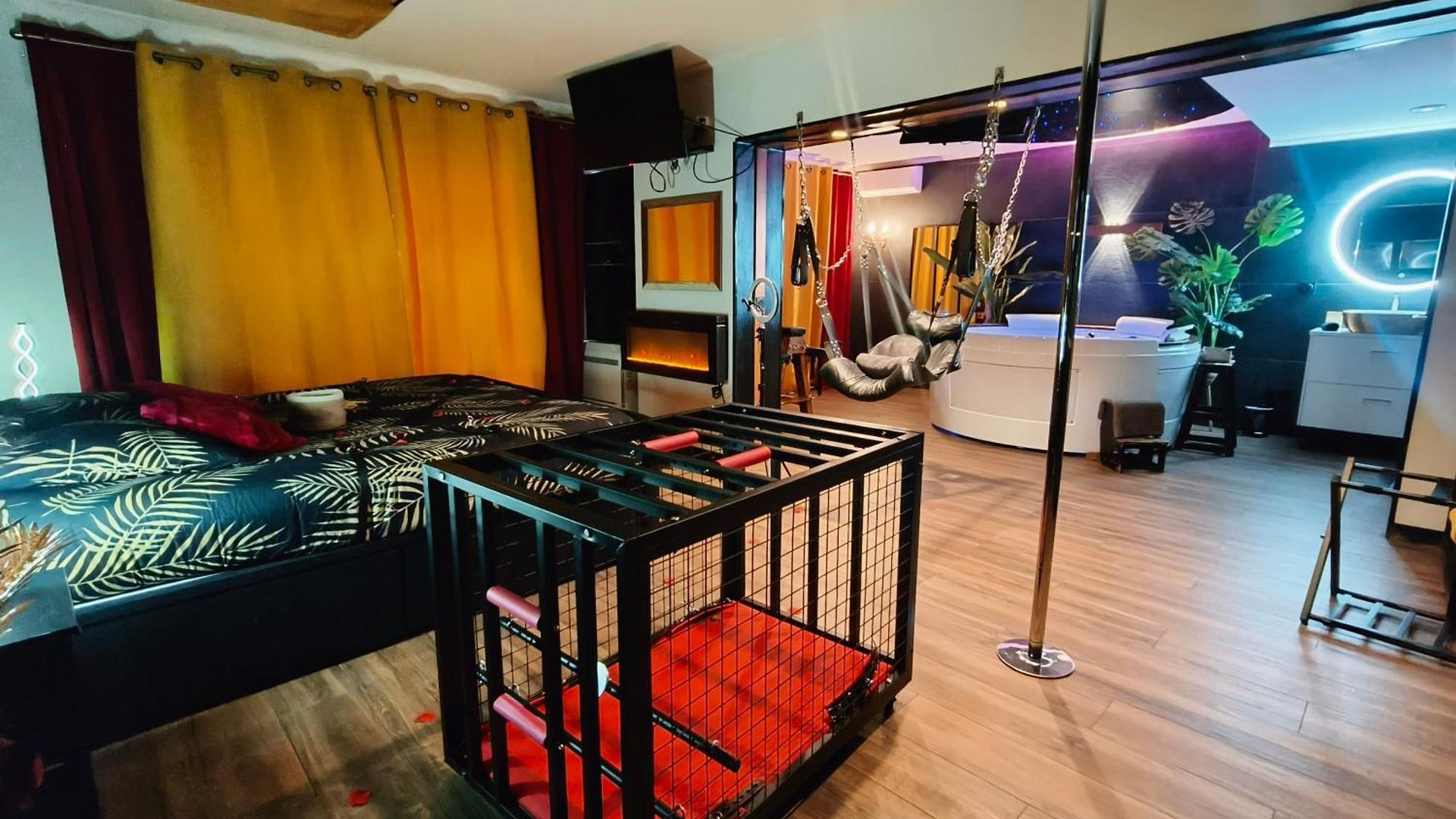 La Loveroom Bdsm De La Luxe Des Désirs * Nice