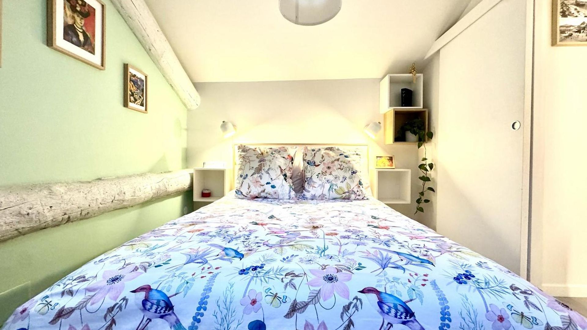 Duplex Cosy Au Coeur Du Vieux-nice * Nice