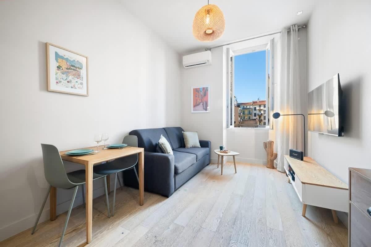 Saint Jean Baptiste, Pour 2 Personnes Garibaldi, Coulée Verte Appartement
