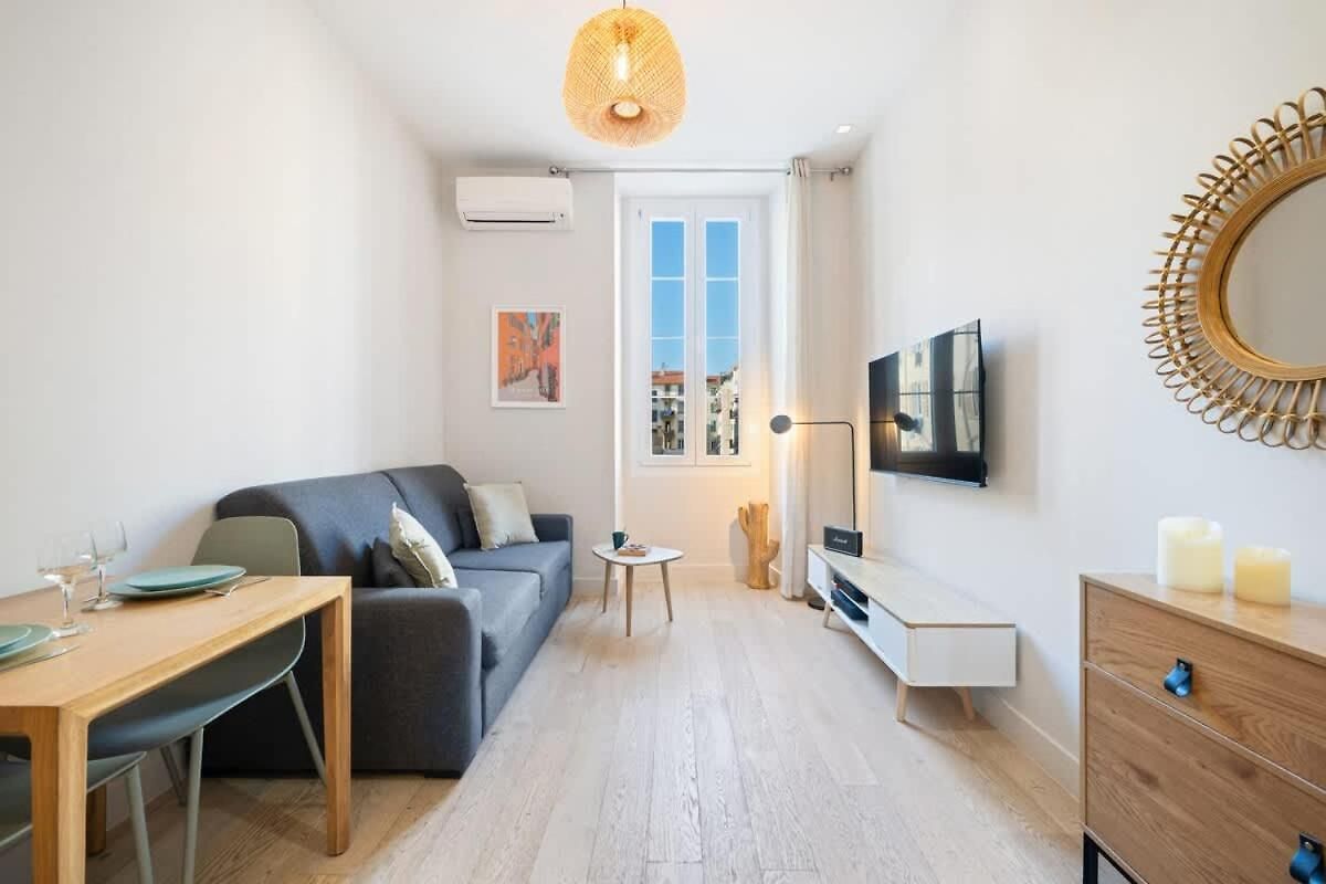 Saint Jean Baptiste, Pour 2 Personnes Garibaldi, Coulée Verte Nice